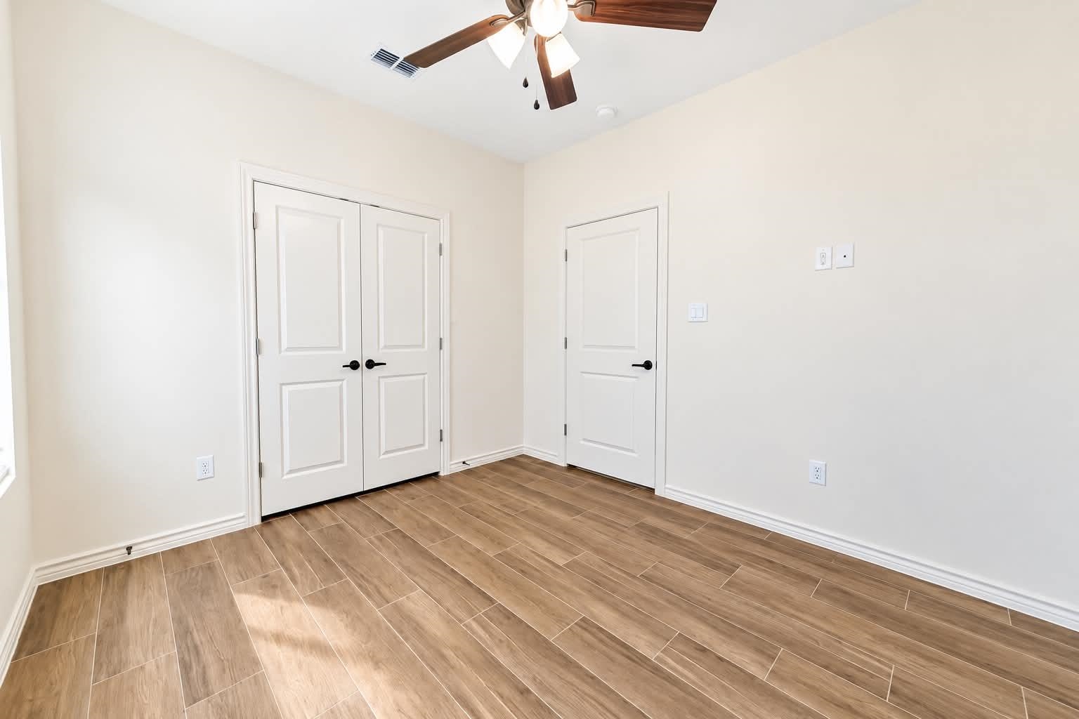5703 St Elias Ln Property Photo 11