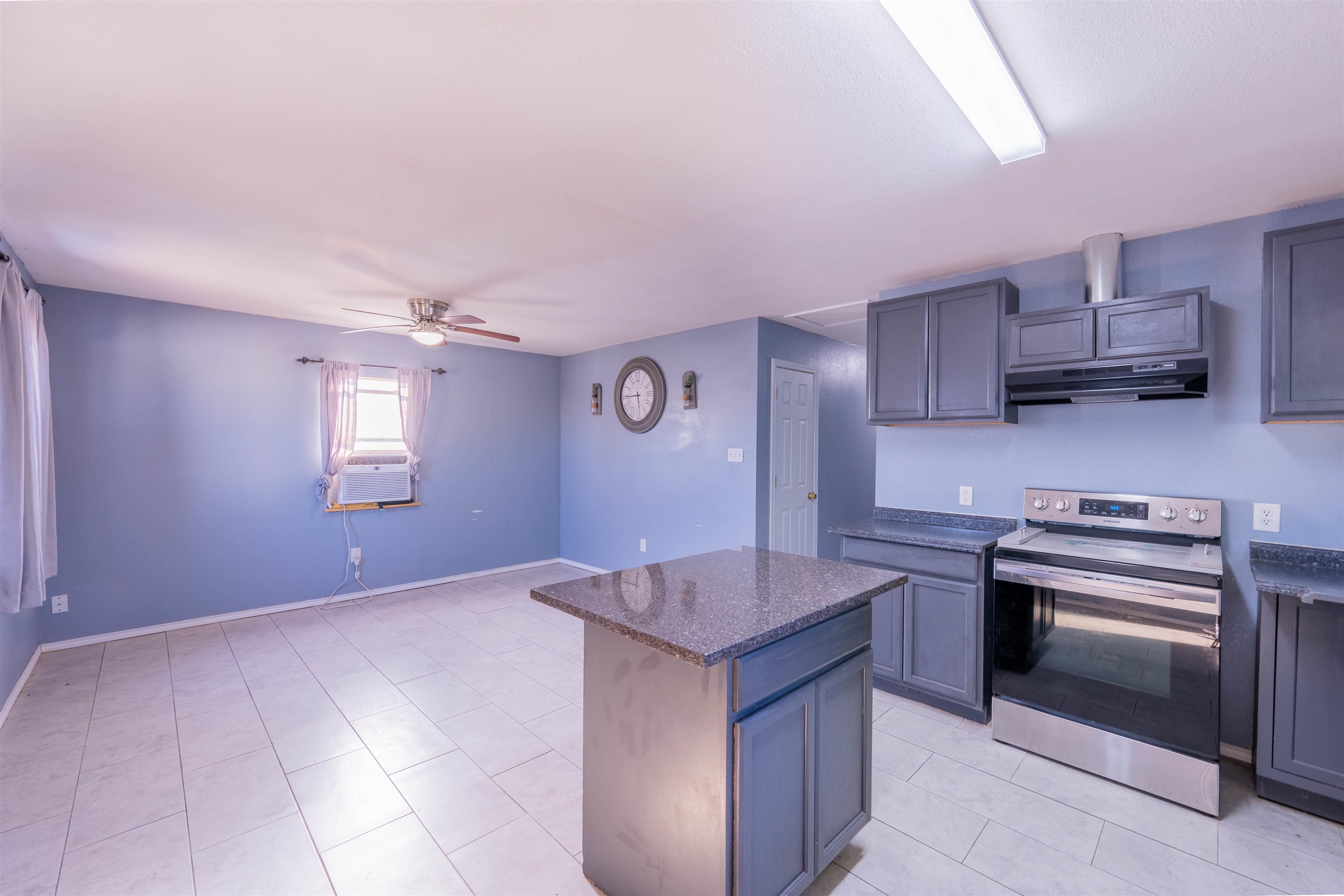 2905 Coventry Dr. Property Photo 5