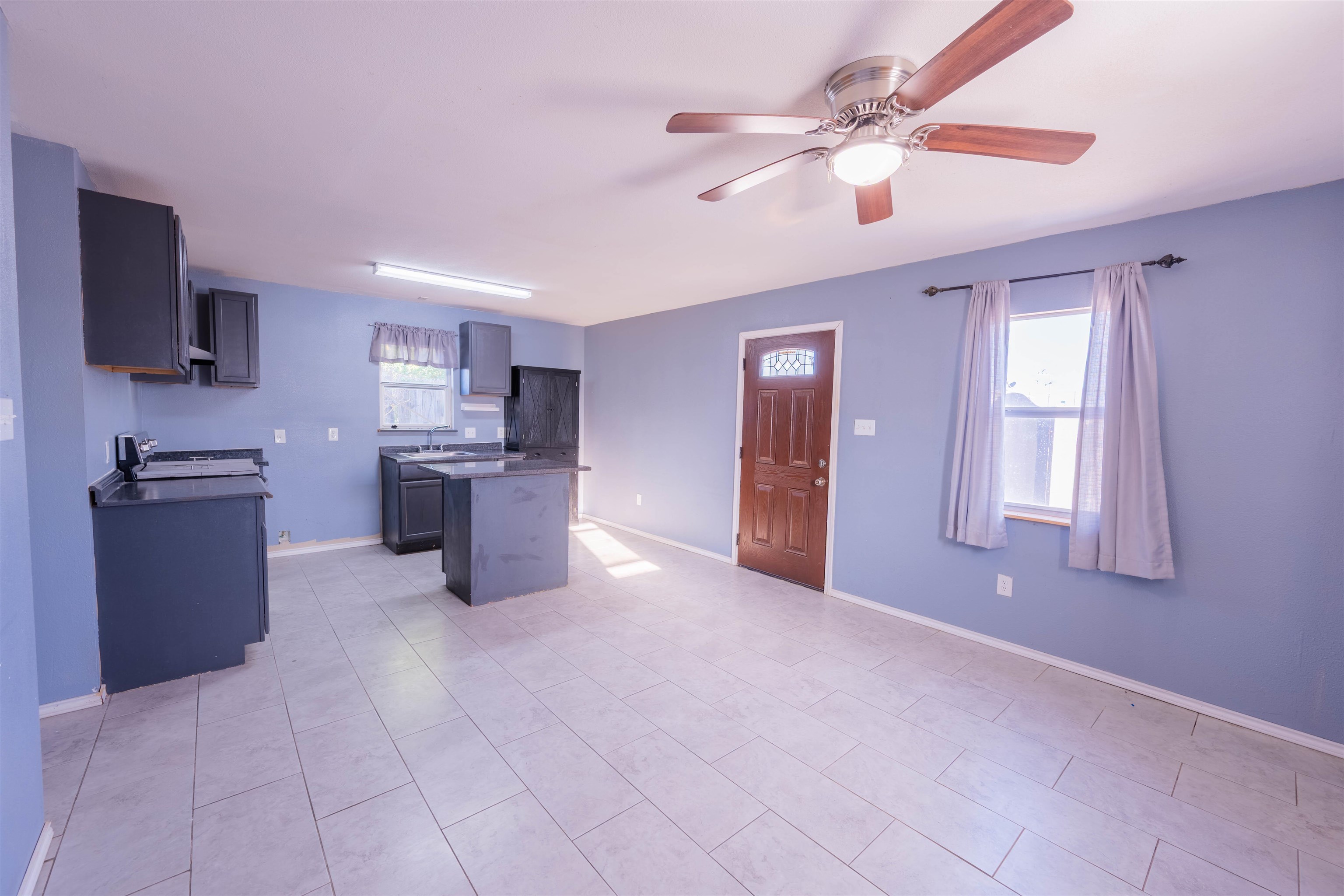 2905 Coventry Dr. Property Photo 6