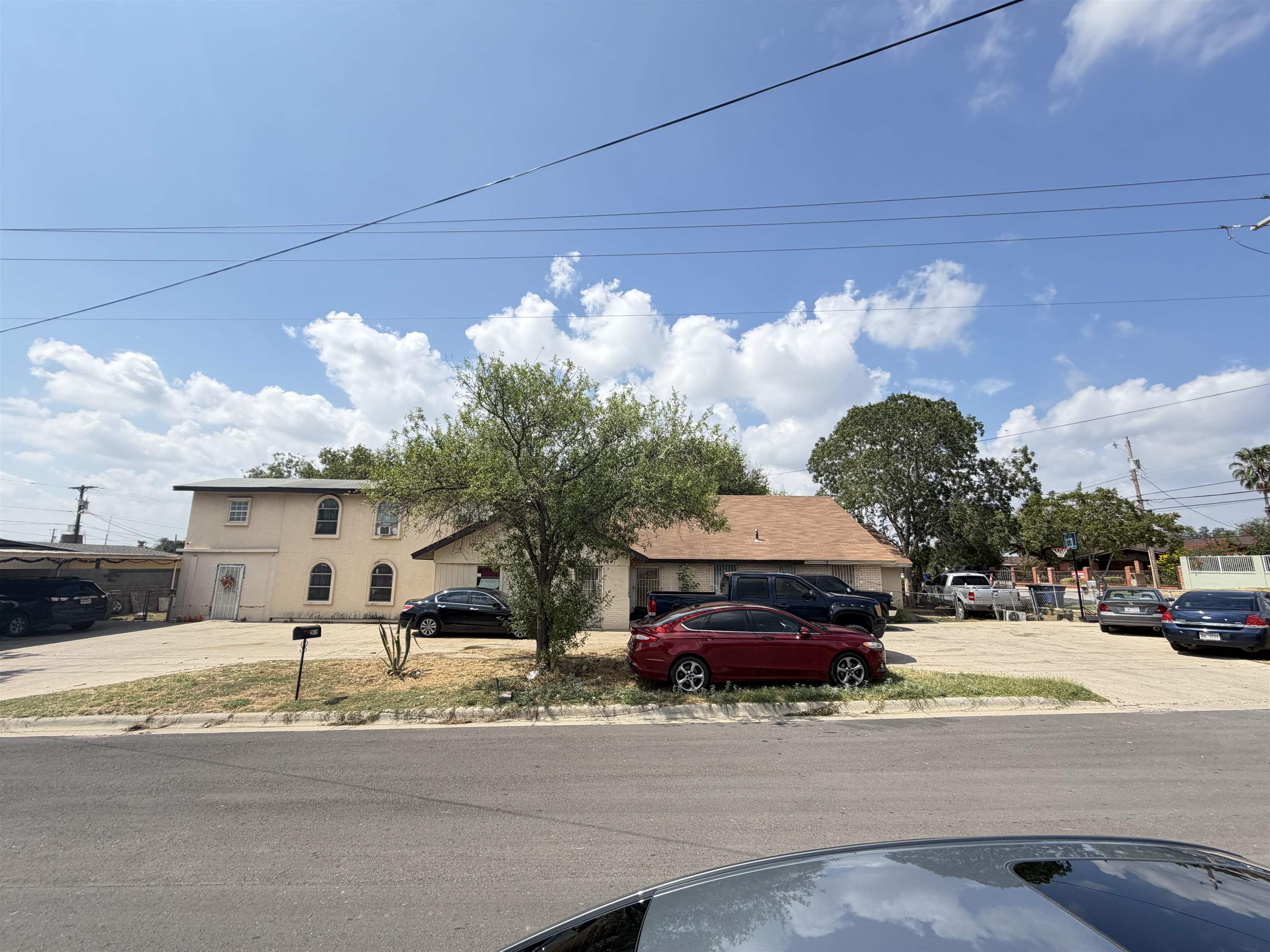 2619 Blaine St Property Photo 1