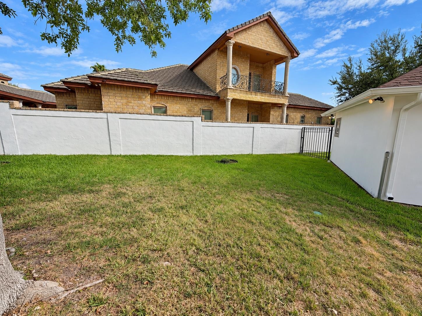105 Watson Lake Dr Property Photo 32