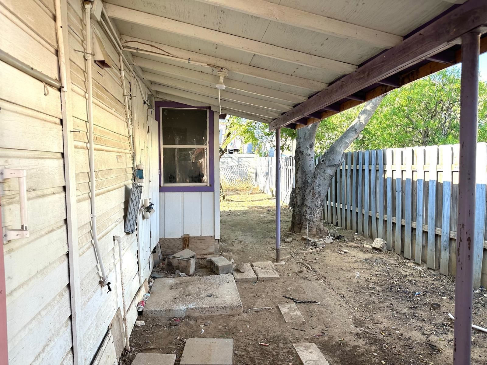 806 O'kane St. B Property Photo 11