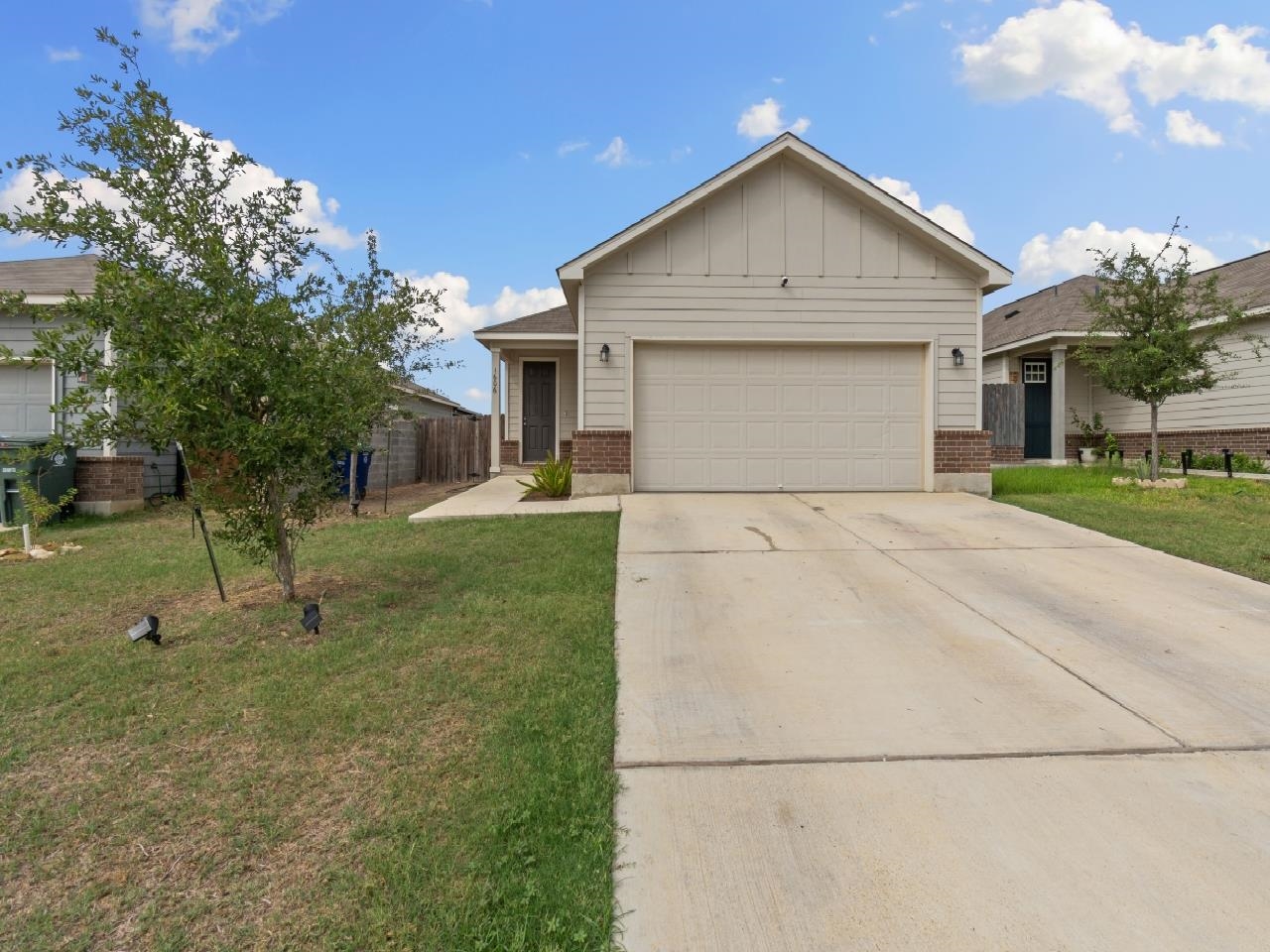 1606 Decano Ln. Property Photo 1