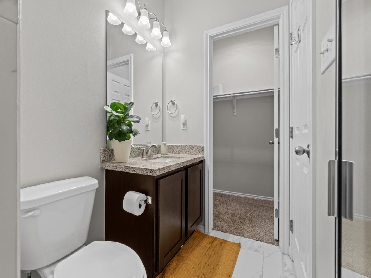 1606 Decano Ln. Property Photo 12