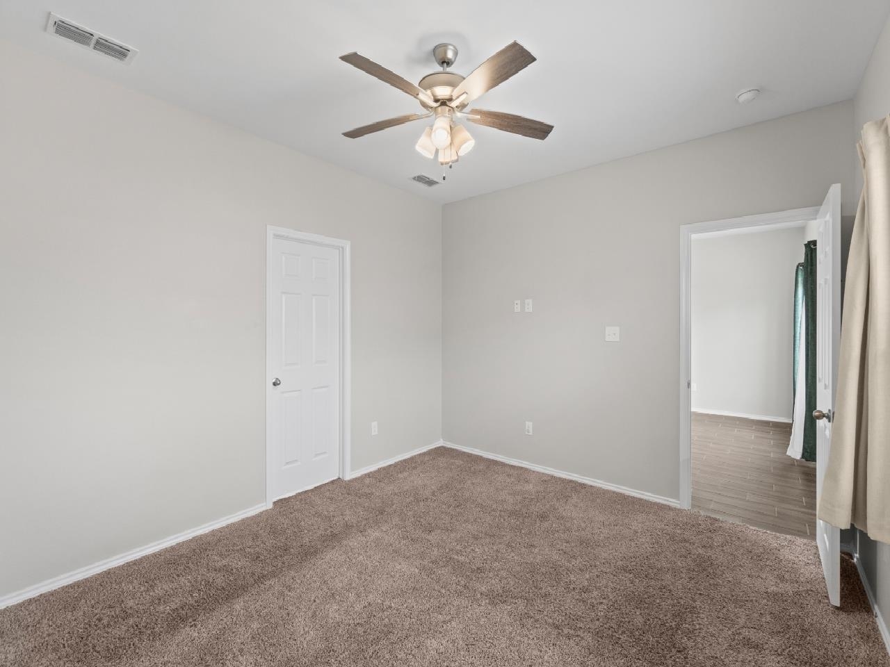 1606 Decano Ln. Property Photo 15