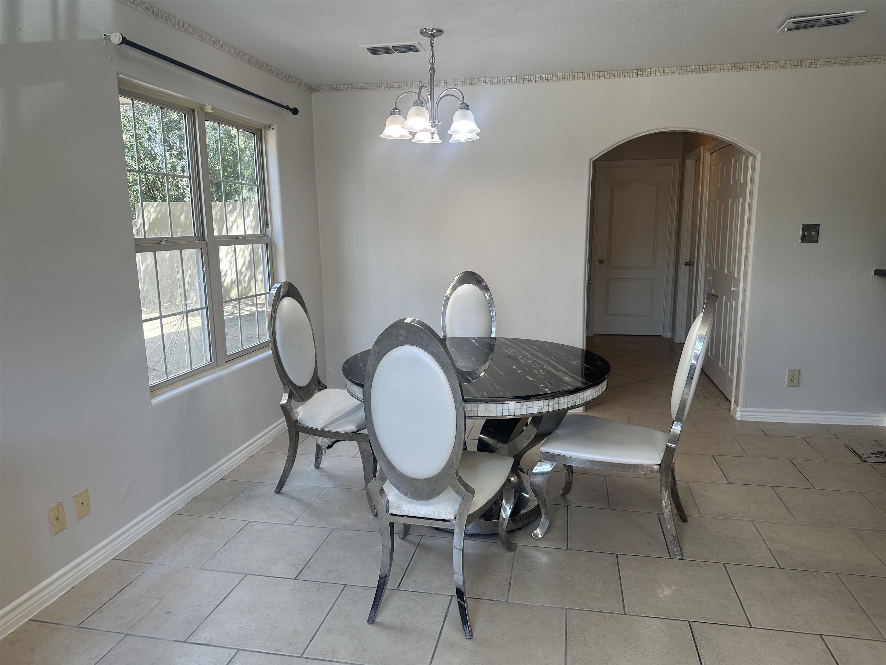 413 Shiloh Dr 101 Property Photo 5