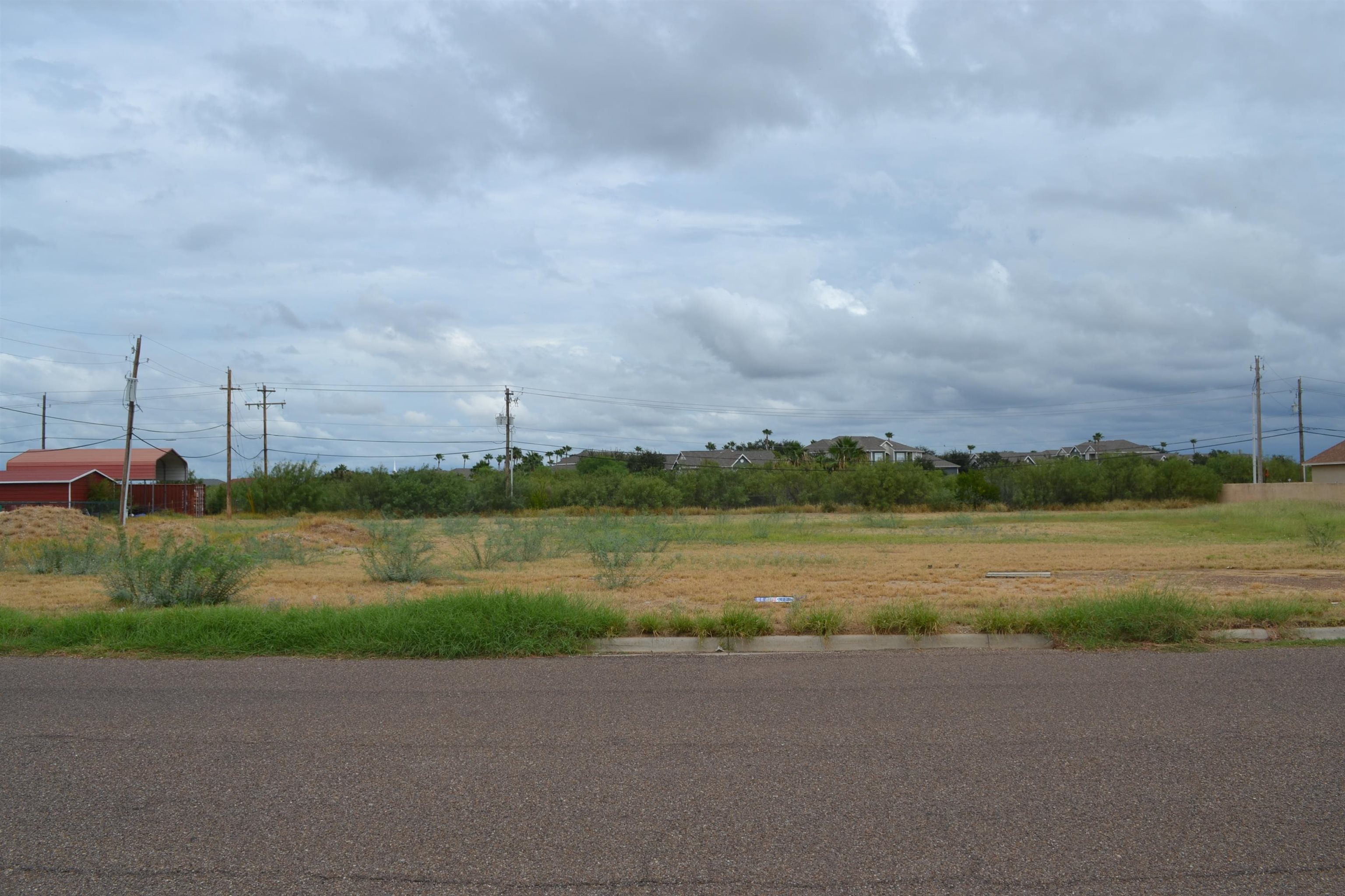 7609 Greenmeadow Dr Property Photo 1