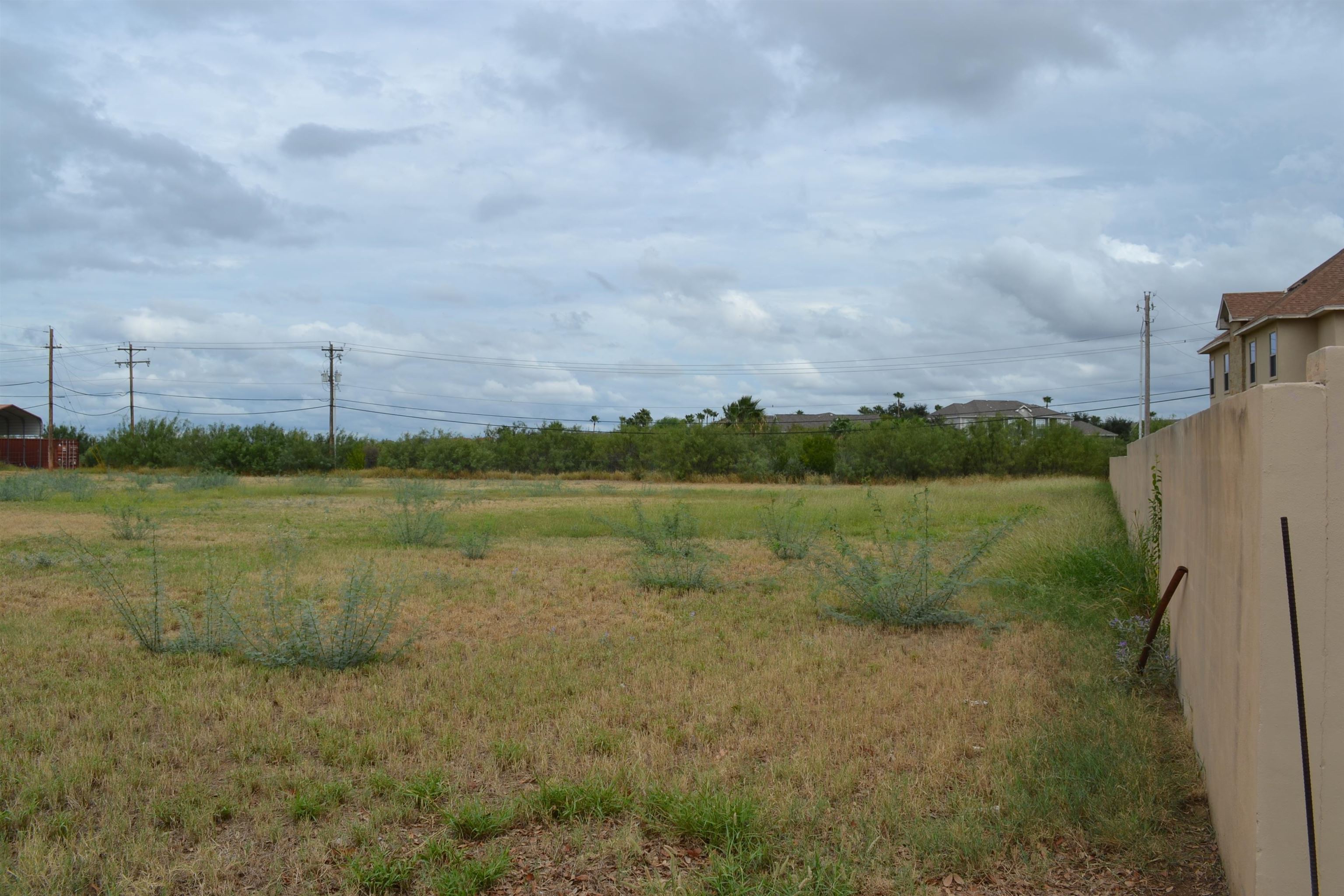 7609 Greenmeadow Dr Property Photo 11