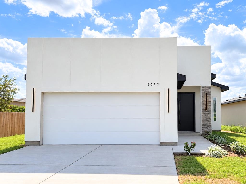 3922 Texas Dr. Property Photo 1