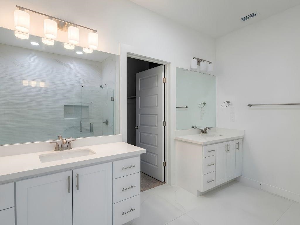 3922 Texas Dr. Property Photo 10