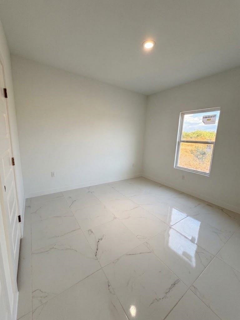 3922 Texas Dr. Property Photo 12