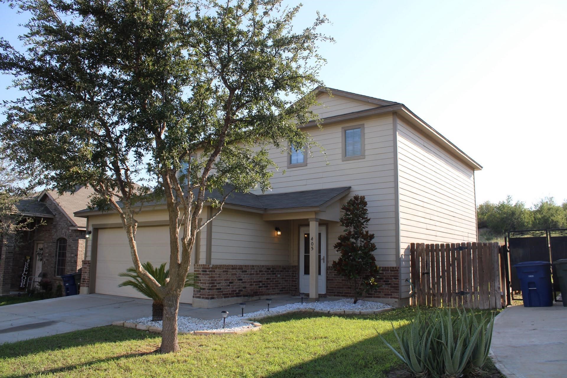 405 Almeja Dr Property Photo 2