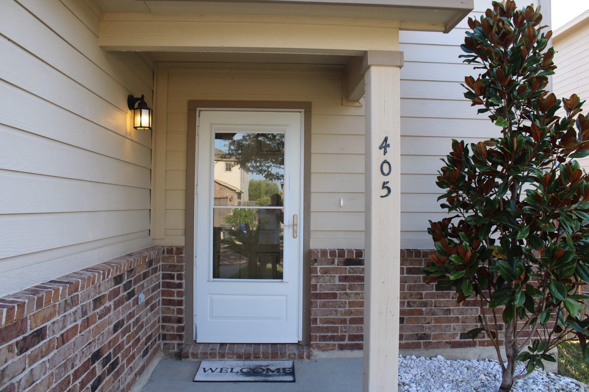 405 Almeja Dr Property Photo 3