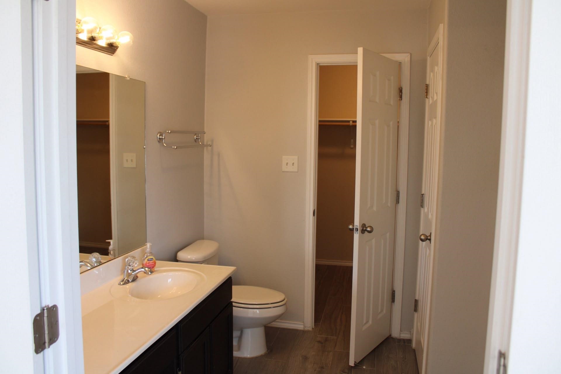 405 Almeja Dr Property Photo 18