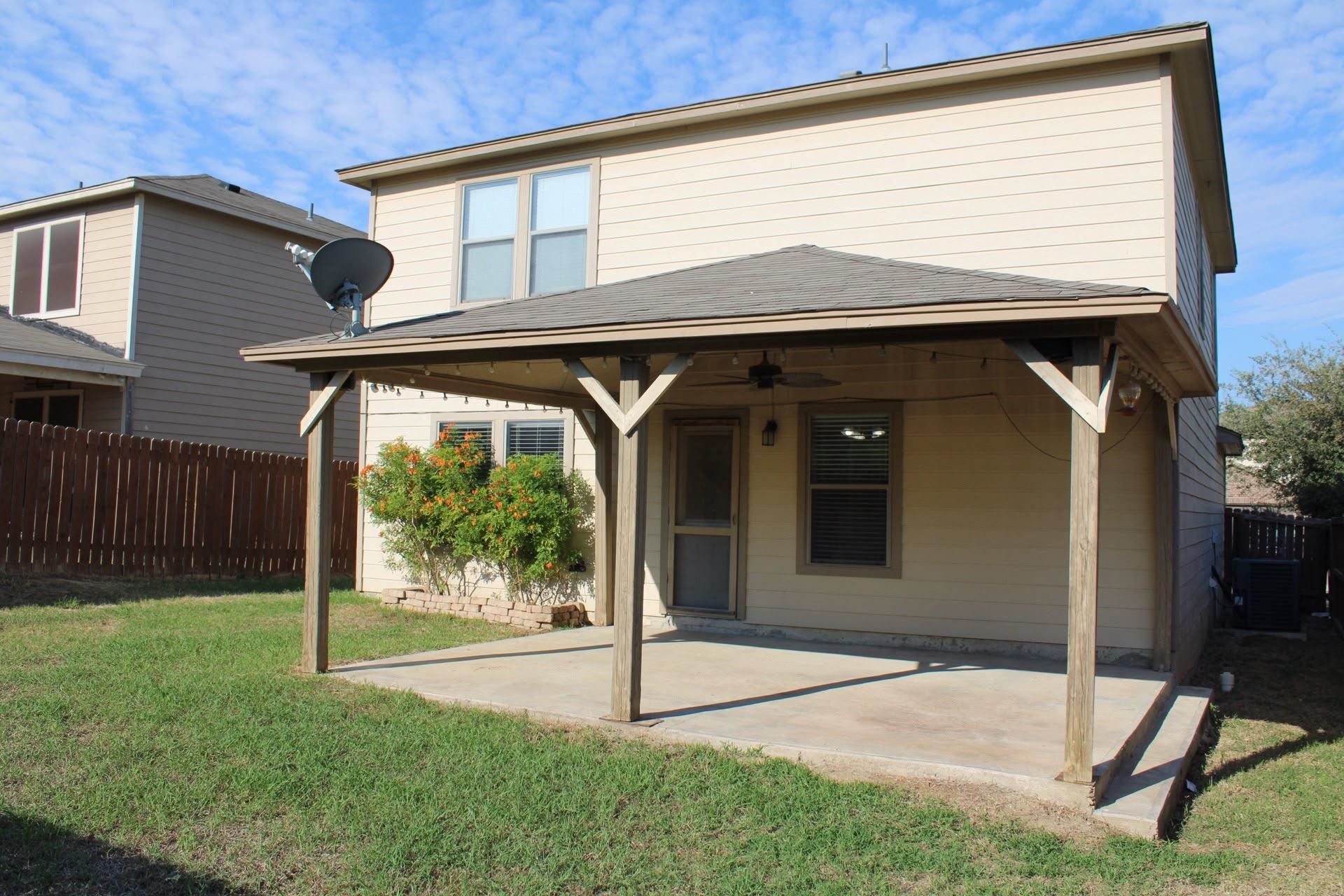 405 Almeja Dr Property Photo 23