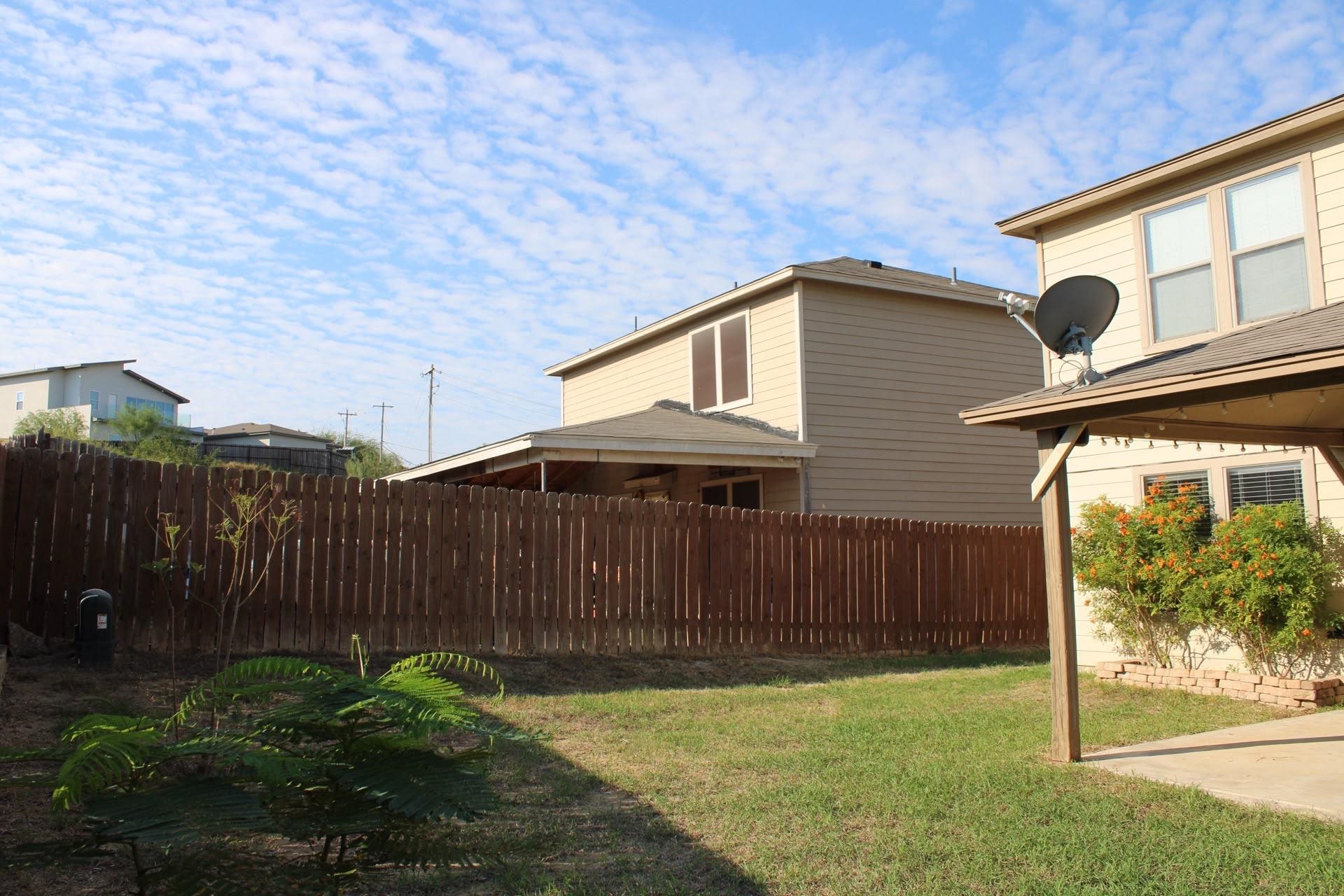 405 Almeja Dr Property Photo 25