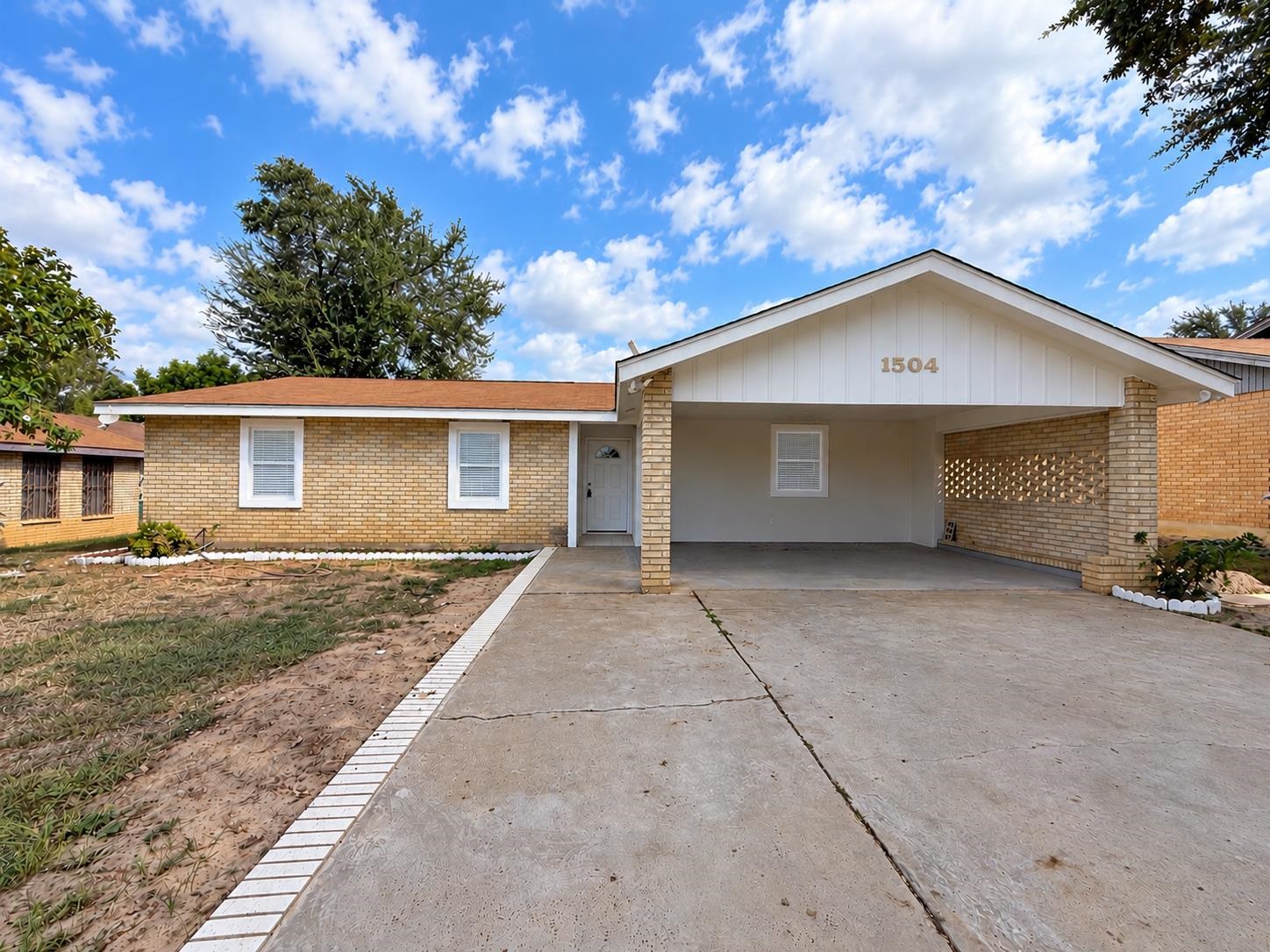 1504 Hibiscus Ln Property Photo 1