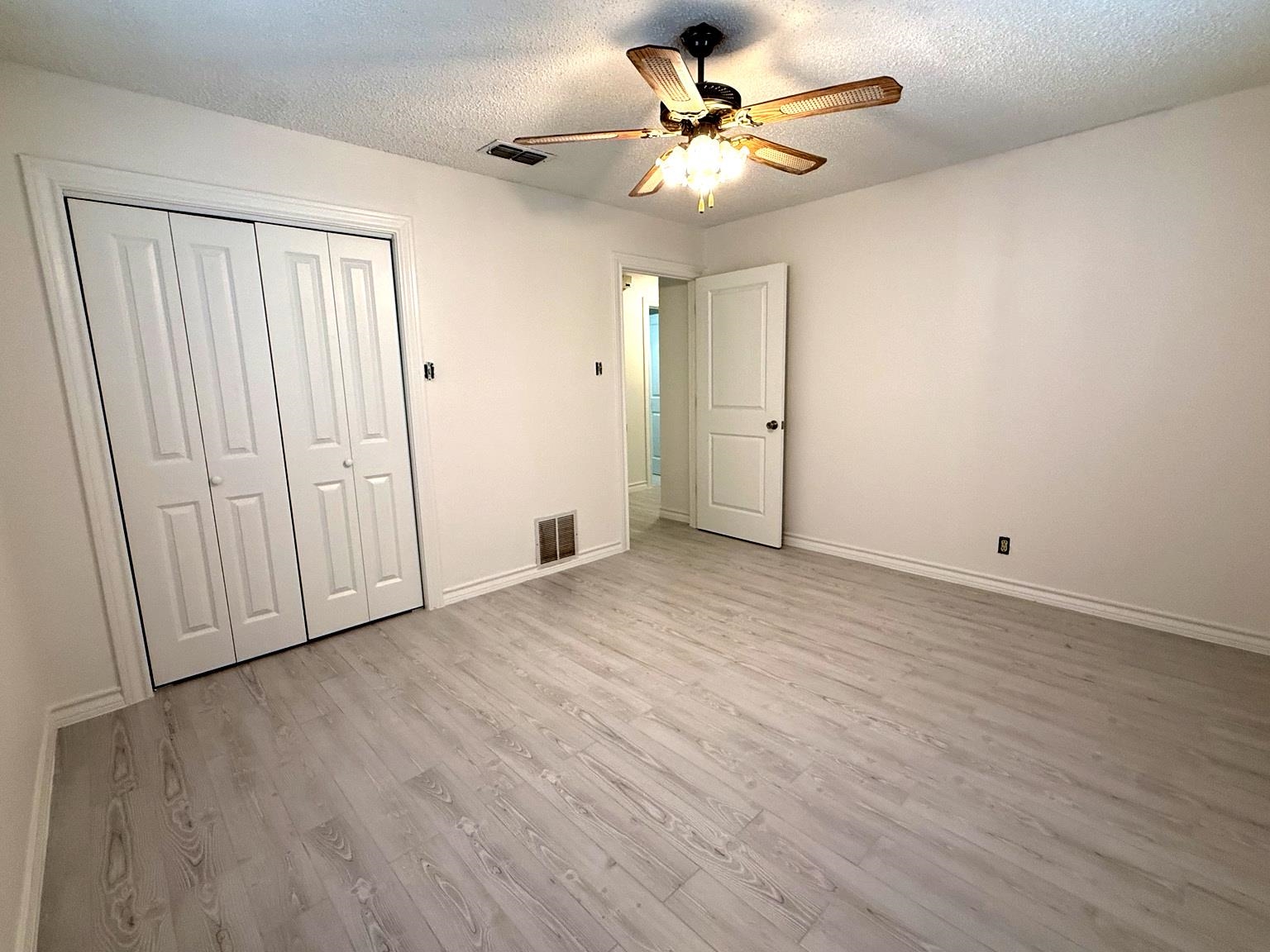 1504 Hibiscus Ln Property Photo 11