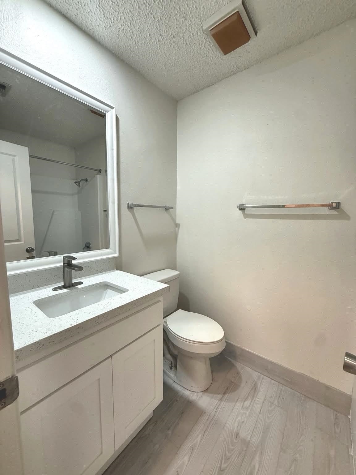 1504 Hibiscus Ln Property Photo 13