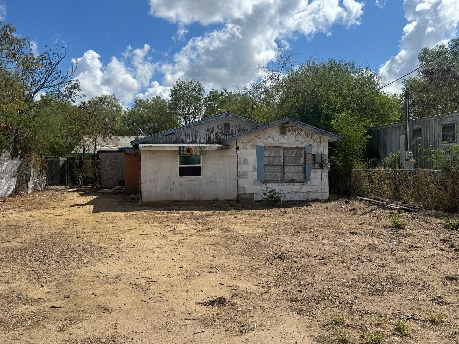 2715 Cedar Ave Property Photo 1