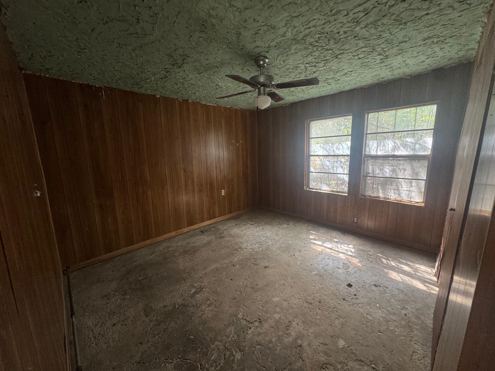 2715 Cedar Ave Property Photo 9