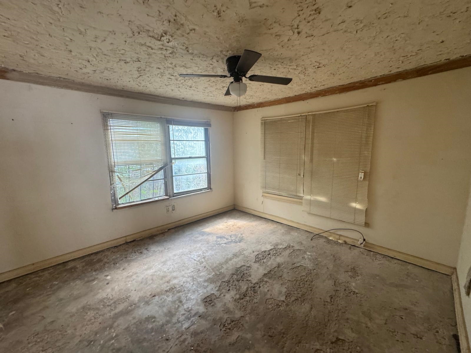 2715 Cedar Ave Property Photo 14