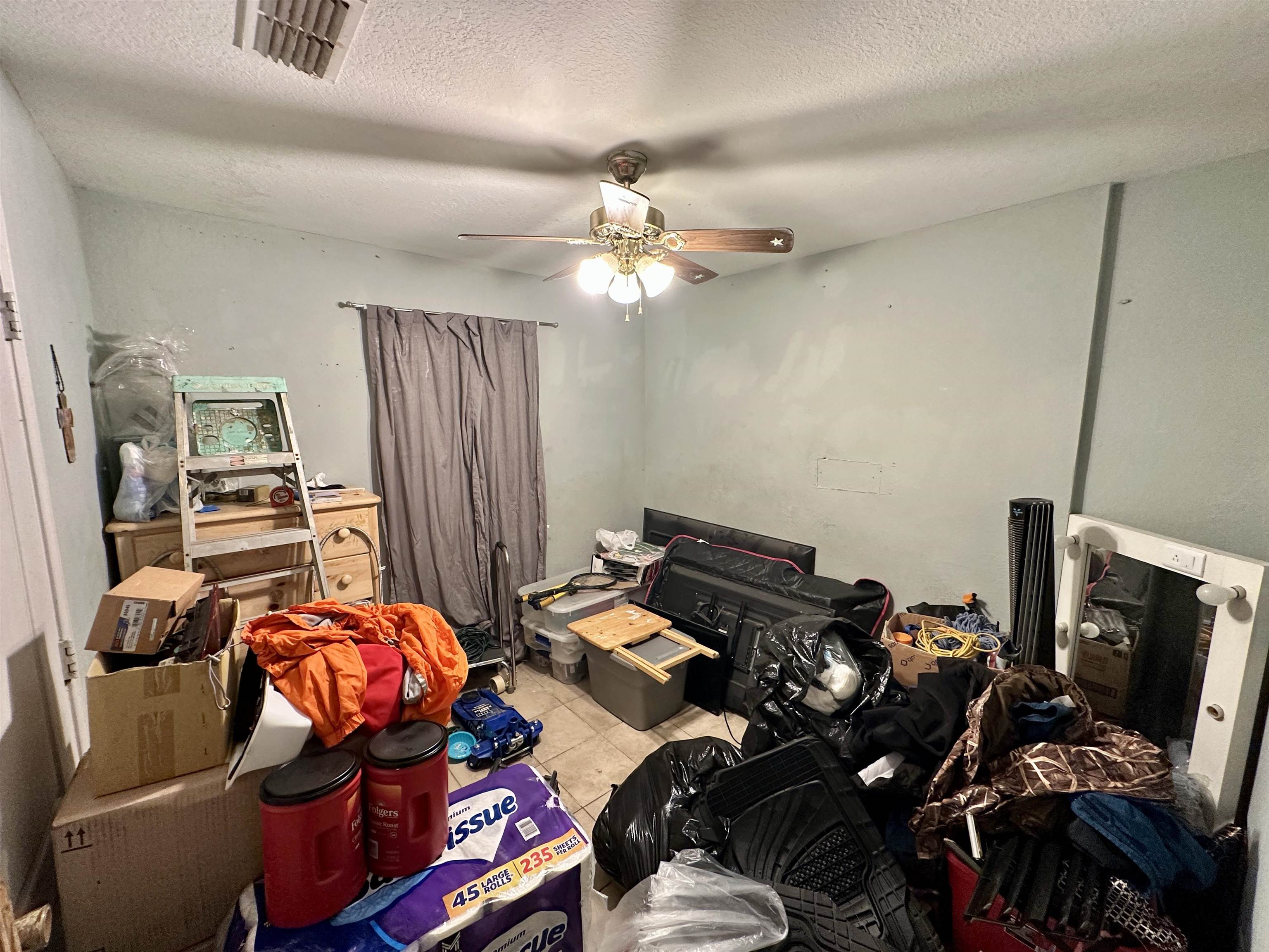712 Oleander St Property Photo 14