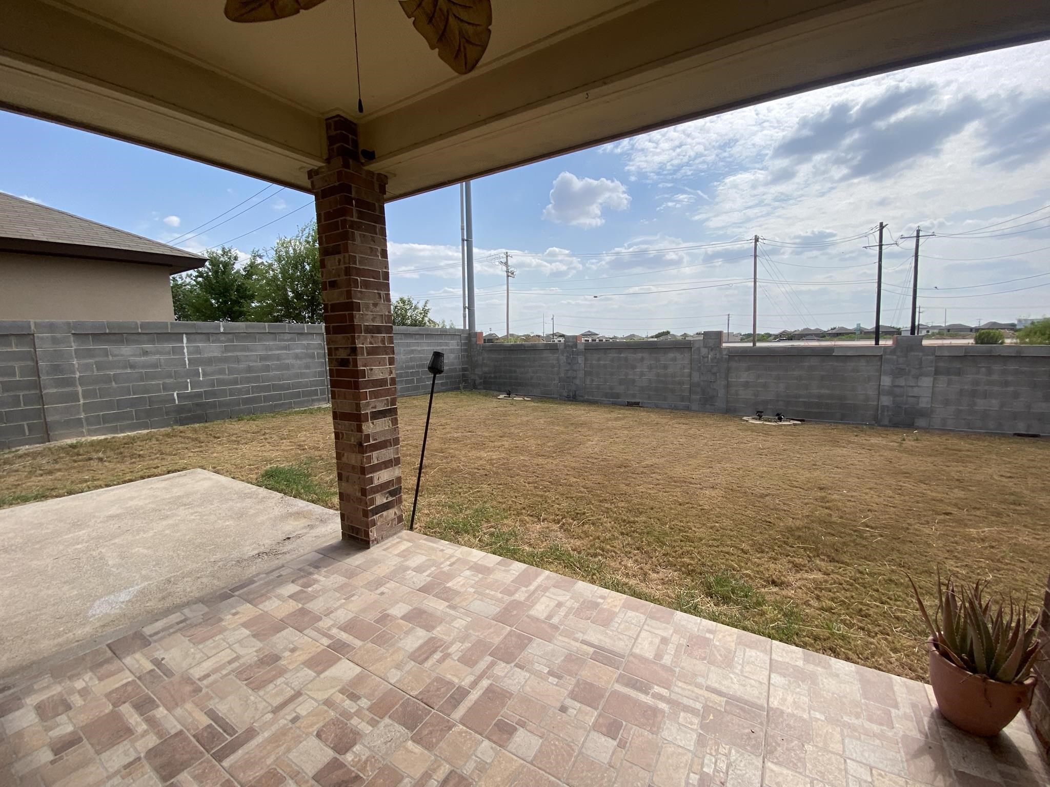 413 Windmill Palm Property Photo 24