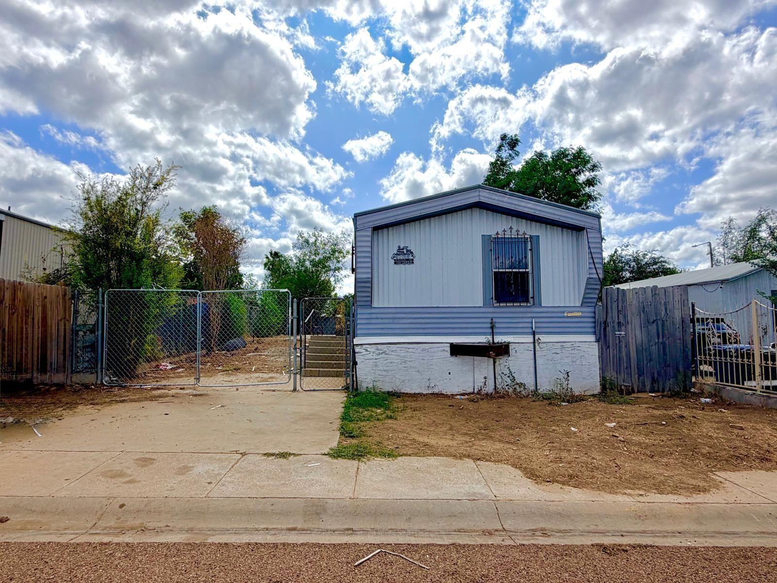 709 Nispola Dr Property Photo 1