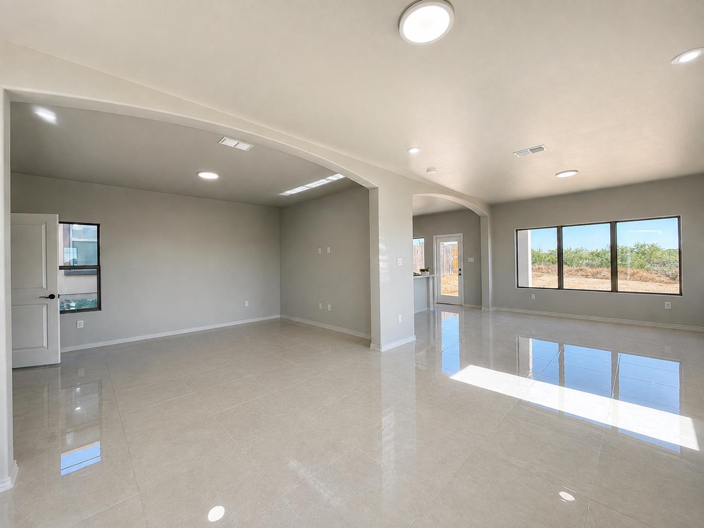 6107 Servando Dr Property Photo 4