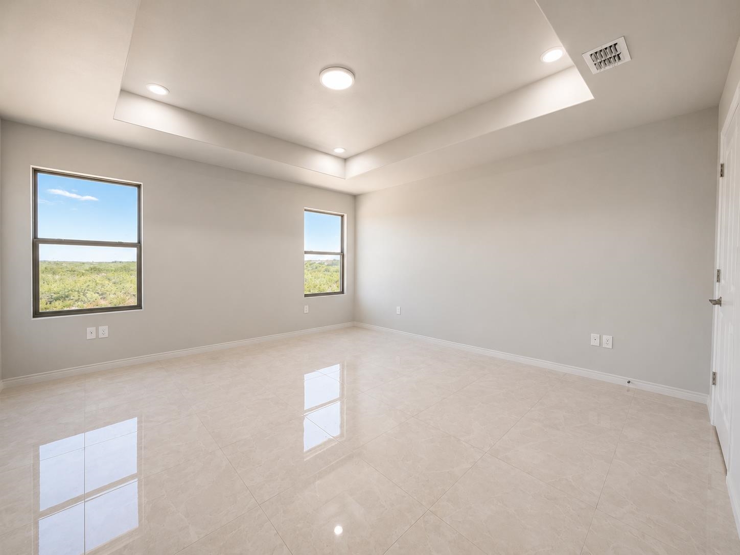 6107 Servando Dr Property Photo 8