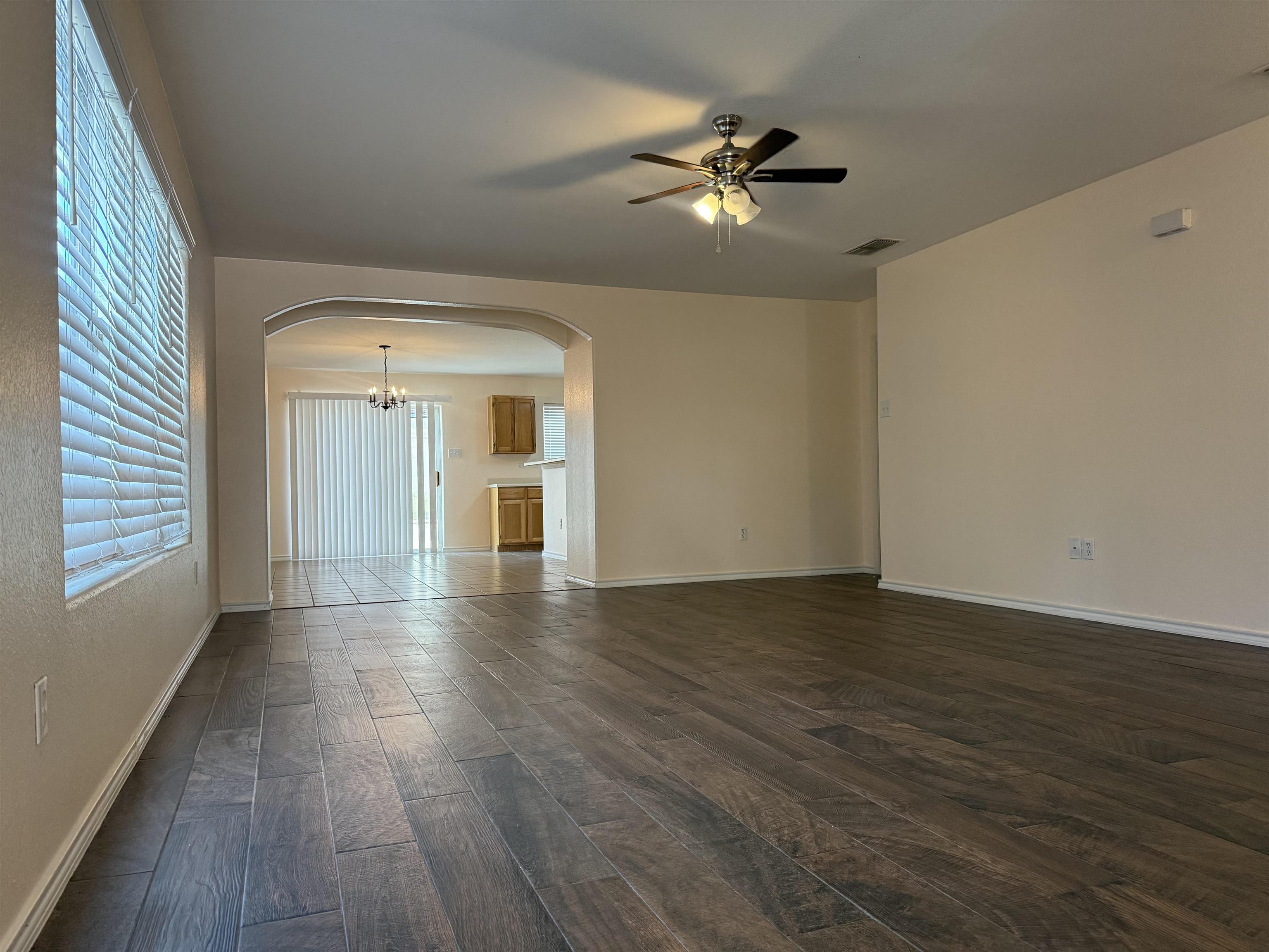 2135 Lima Lp Property Photo 3