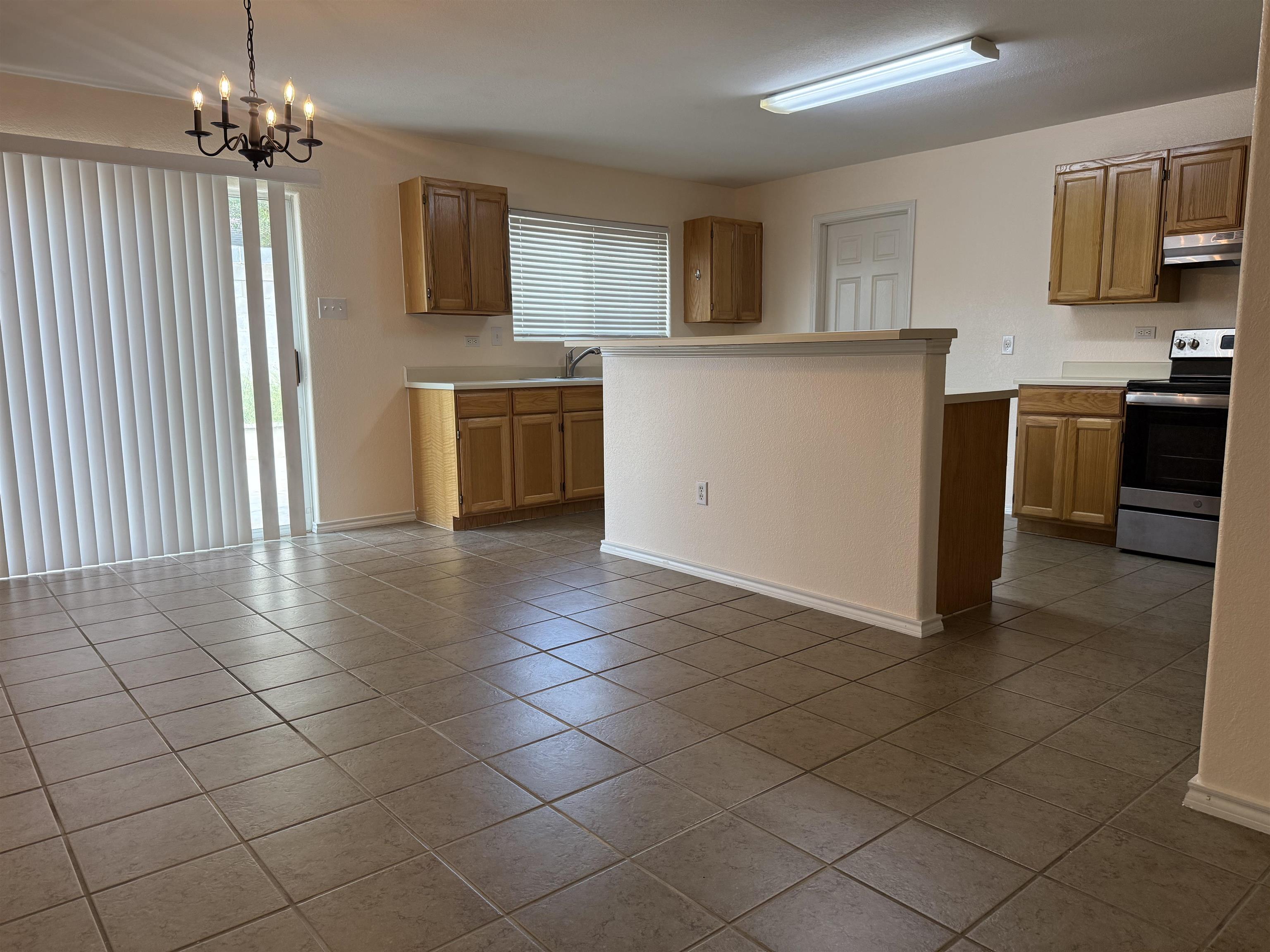 2135 Lima Lp Property Photo 4
