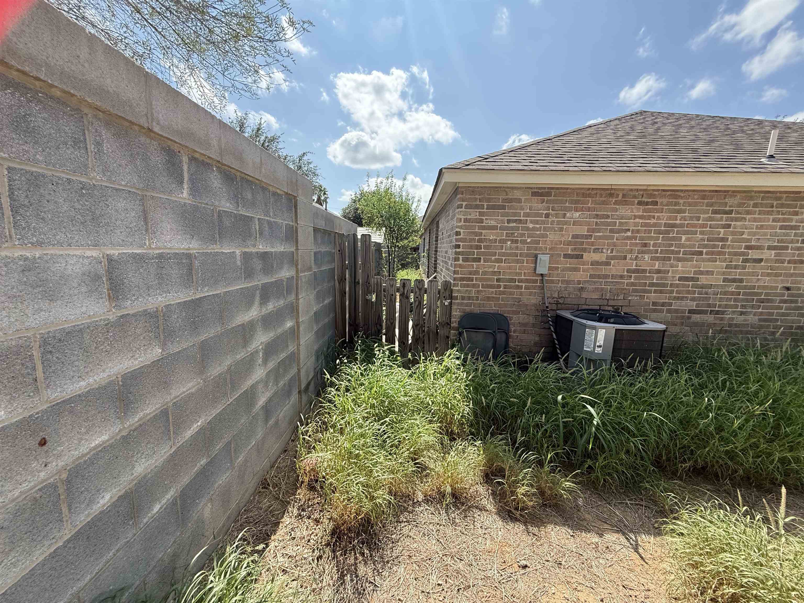 2135 Lima Lp Property Photo 18