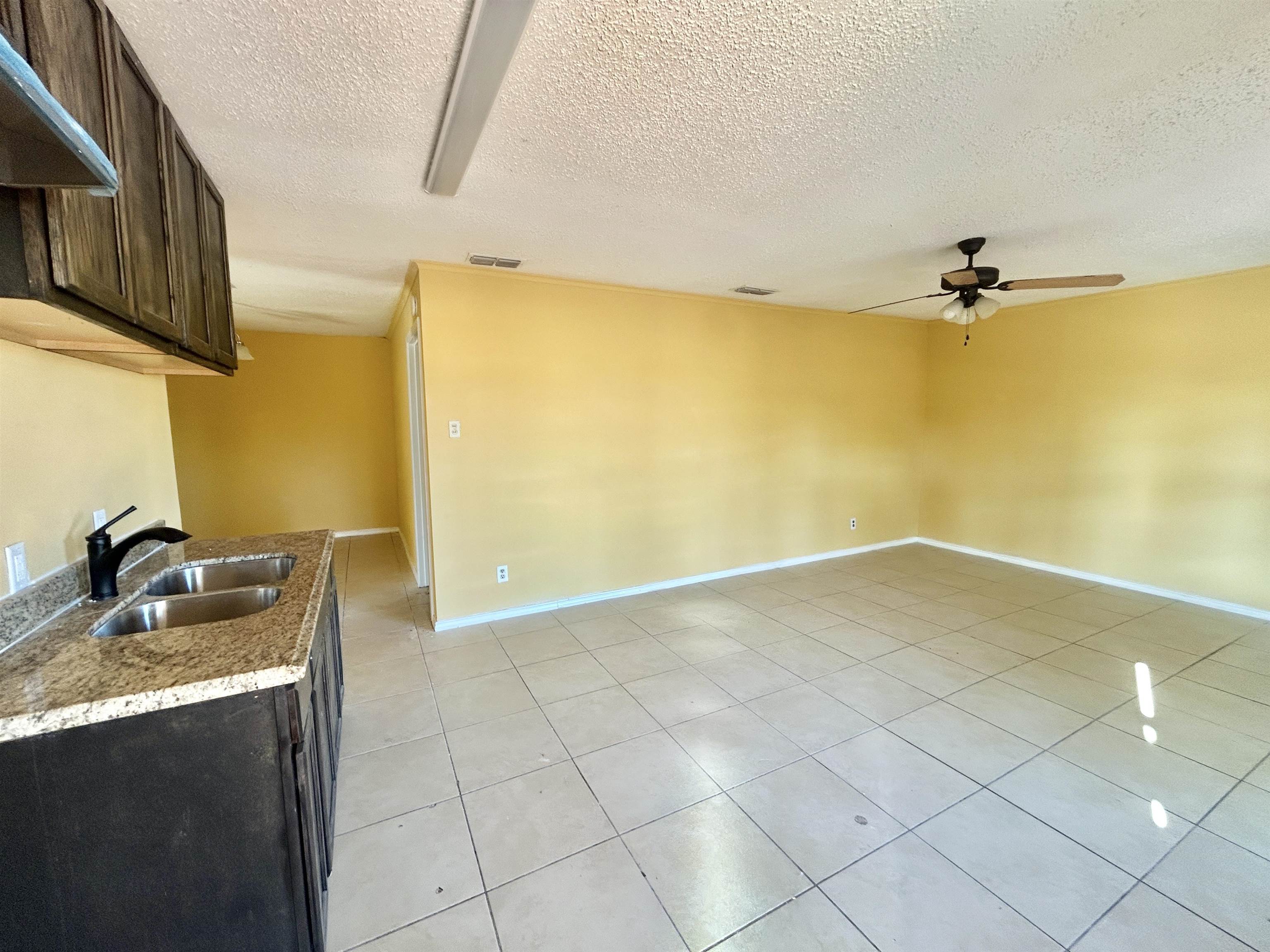 2720 Corpus Christi St Rear Property Photo 6