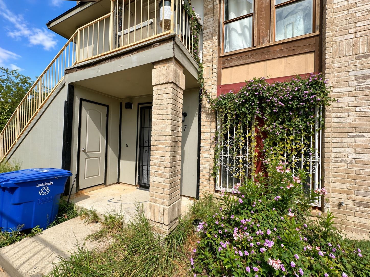 412 Gale St 17 Property Photo 3
