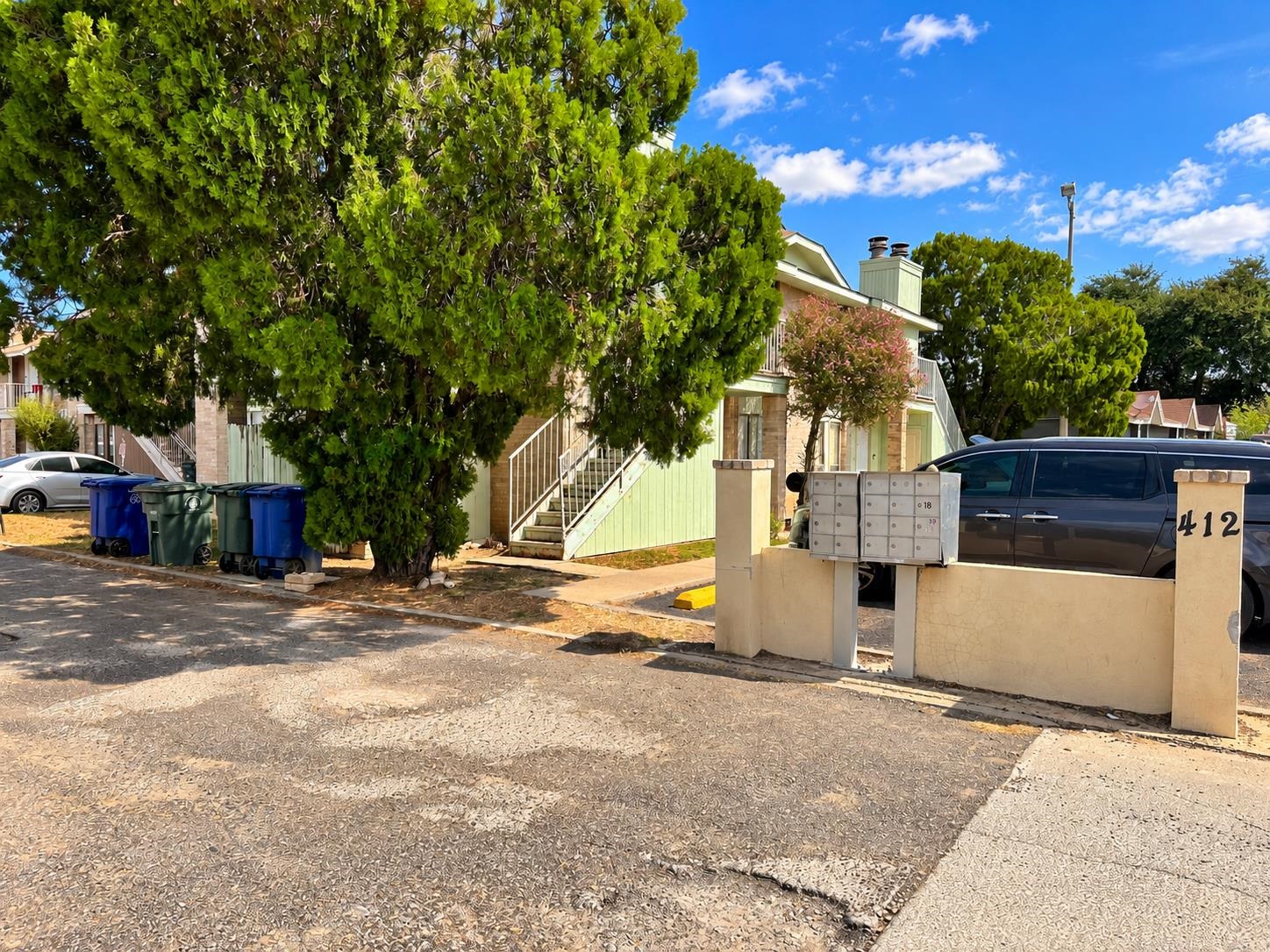 412 Gale St 17 Property Photo 19