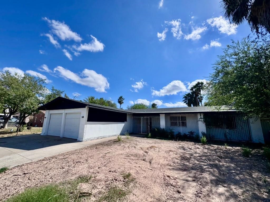 607 Beverly Dr Property Photo 2