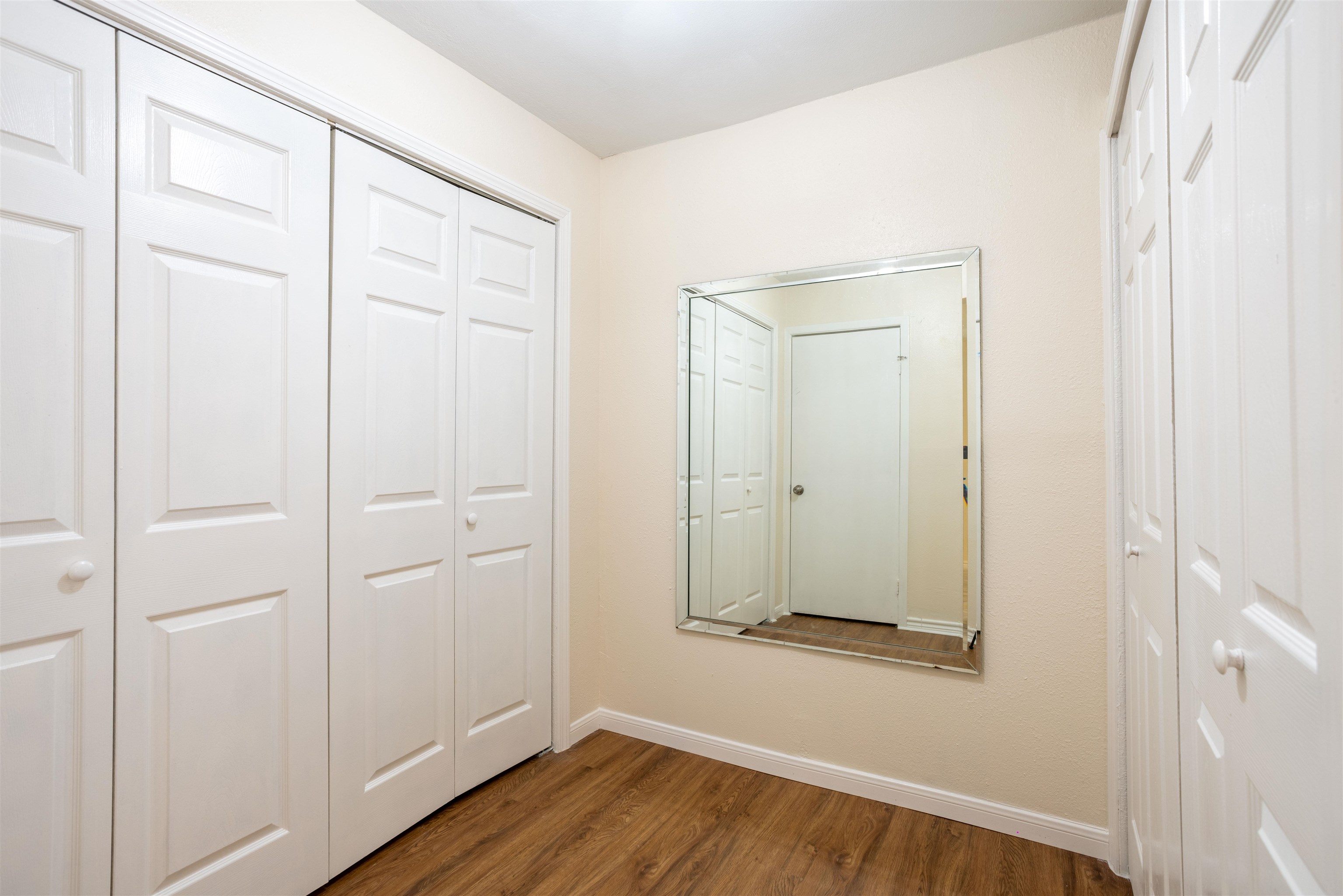 5009 San Francisco Ave D Property Photo 15