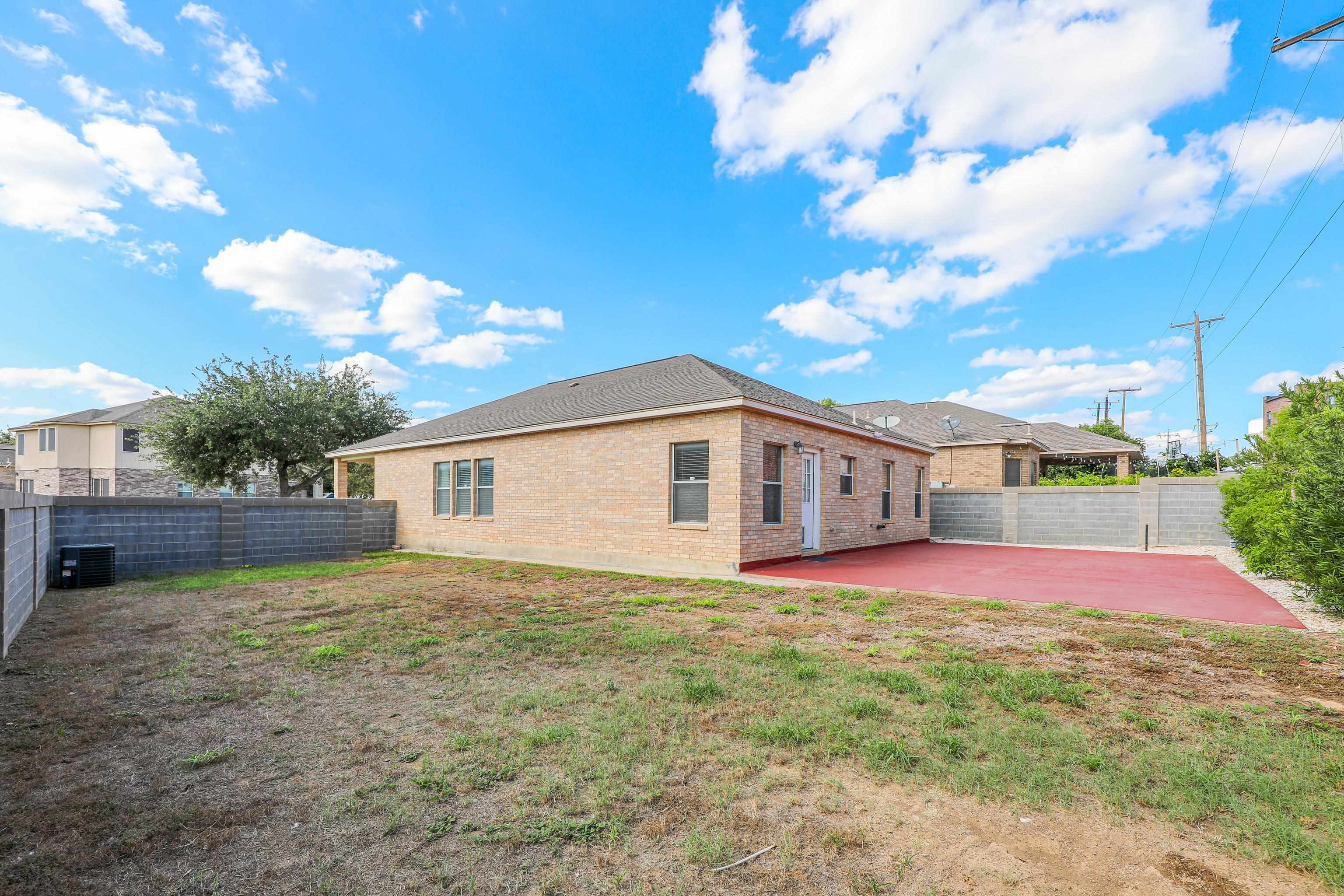 217 Kahlo Lp Property Photo 4
