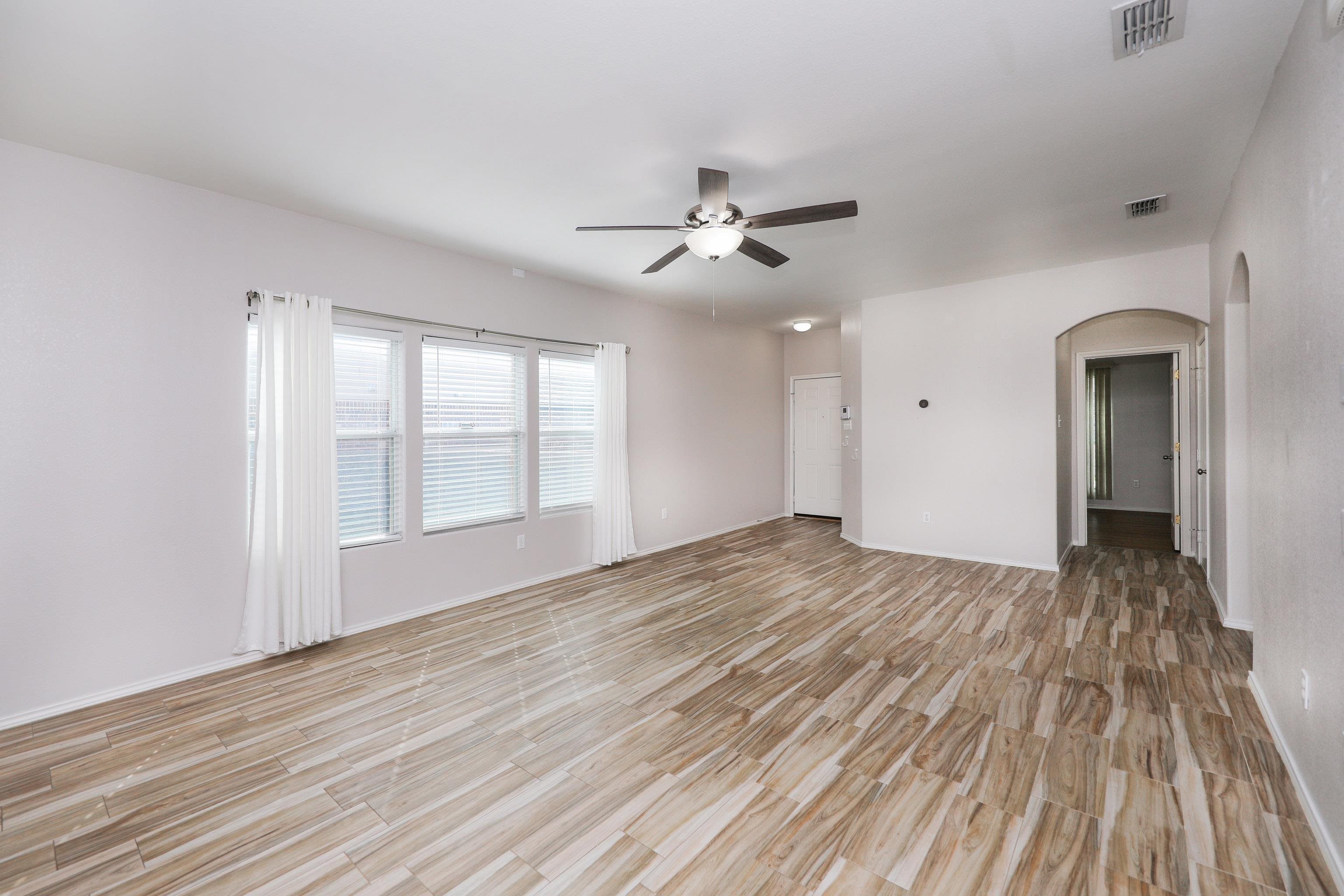 217 Kahlo Lp Property Photo 6