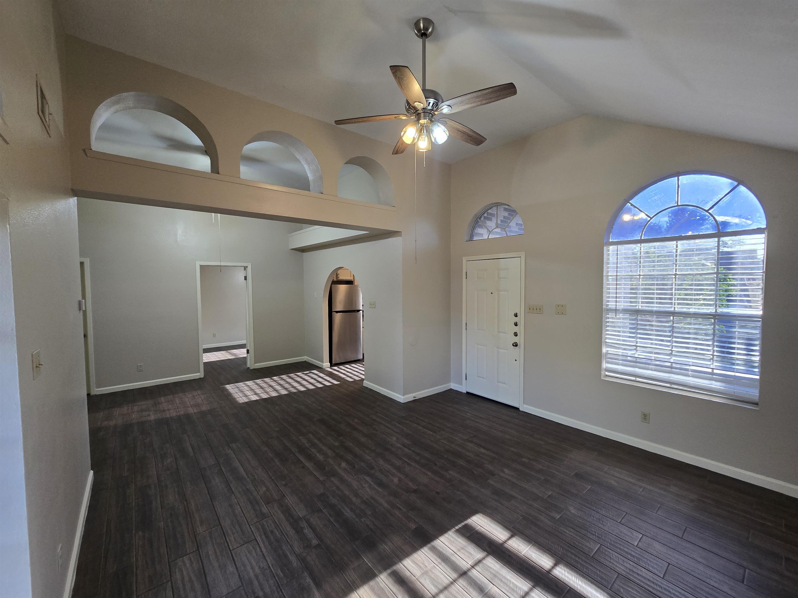 103 Lynn Lp Property Photo 3