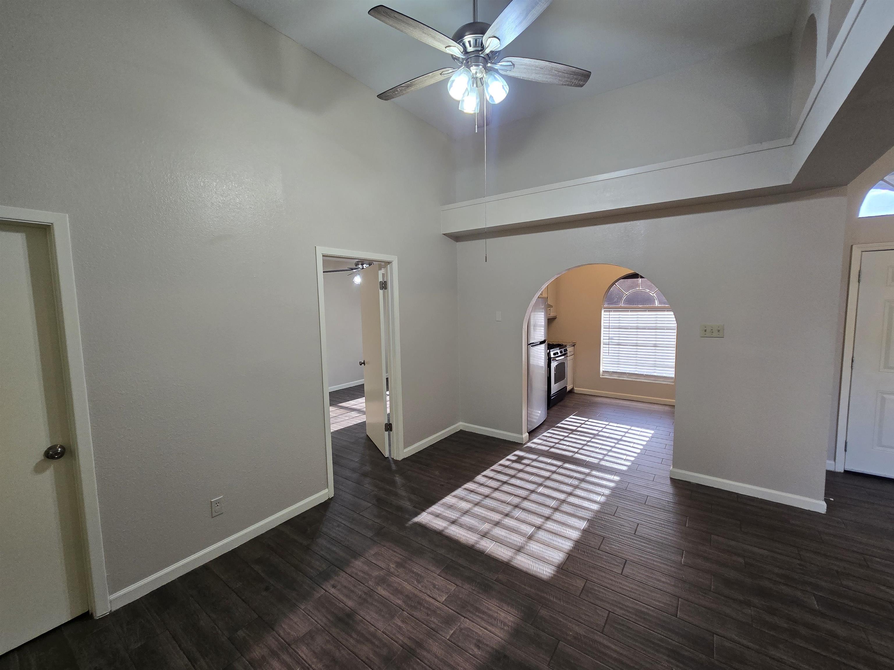 103 Lynn Lp Property Photo 6