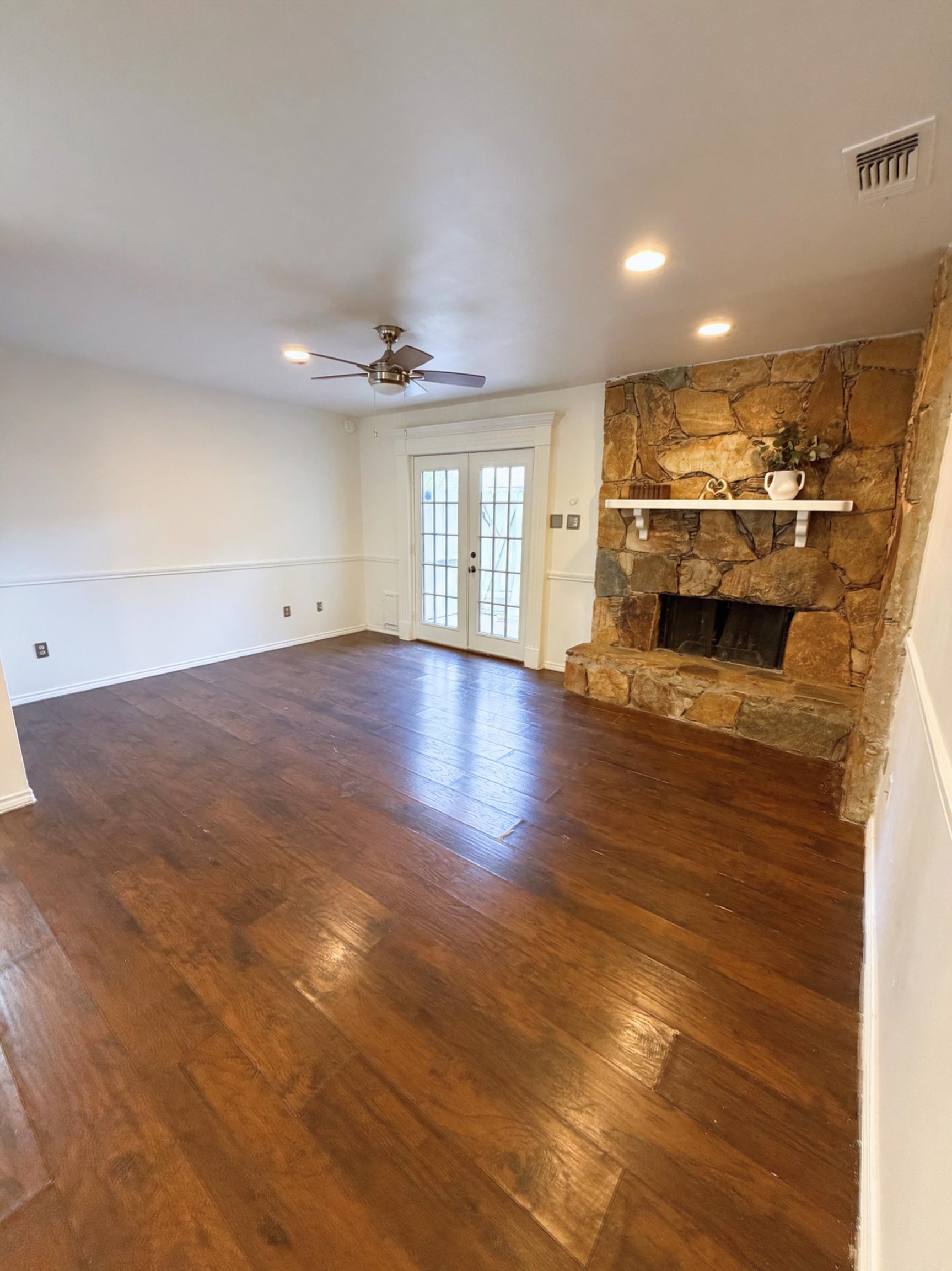 200 Martingale Ln 120 Property Photo 13