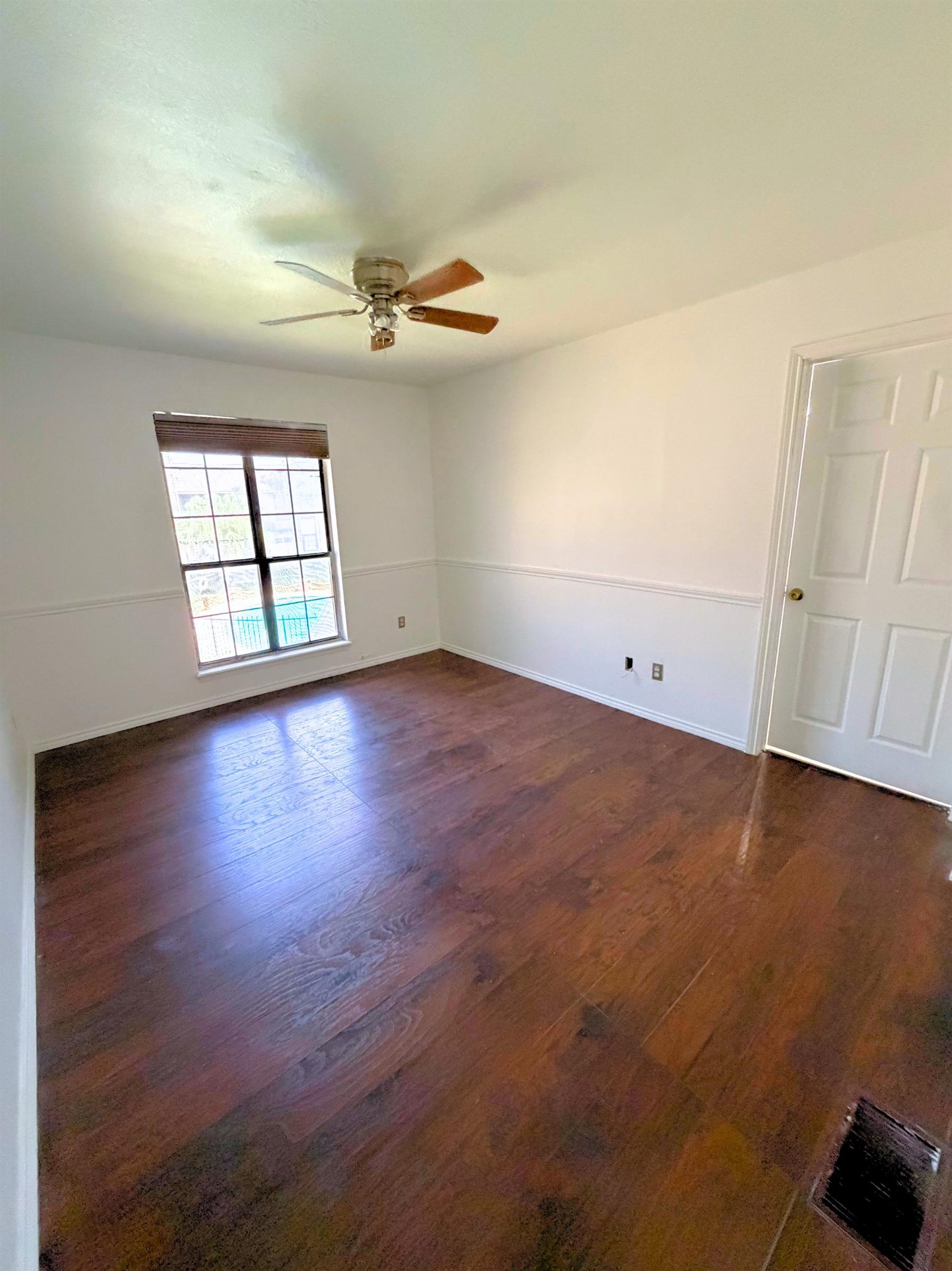 200 Martingale Ln 120 Property Photo 19