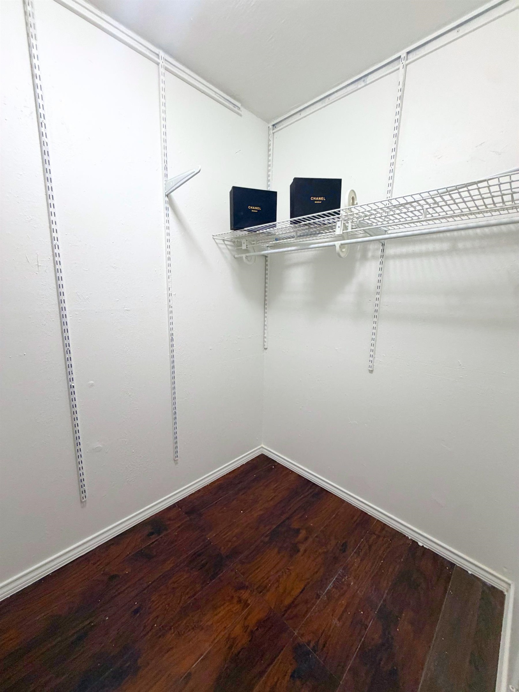 200 Martingale Ln 120 Property Photo 23