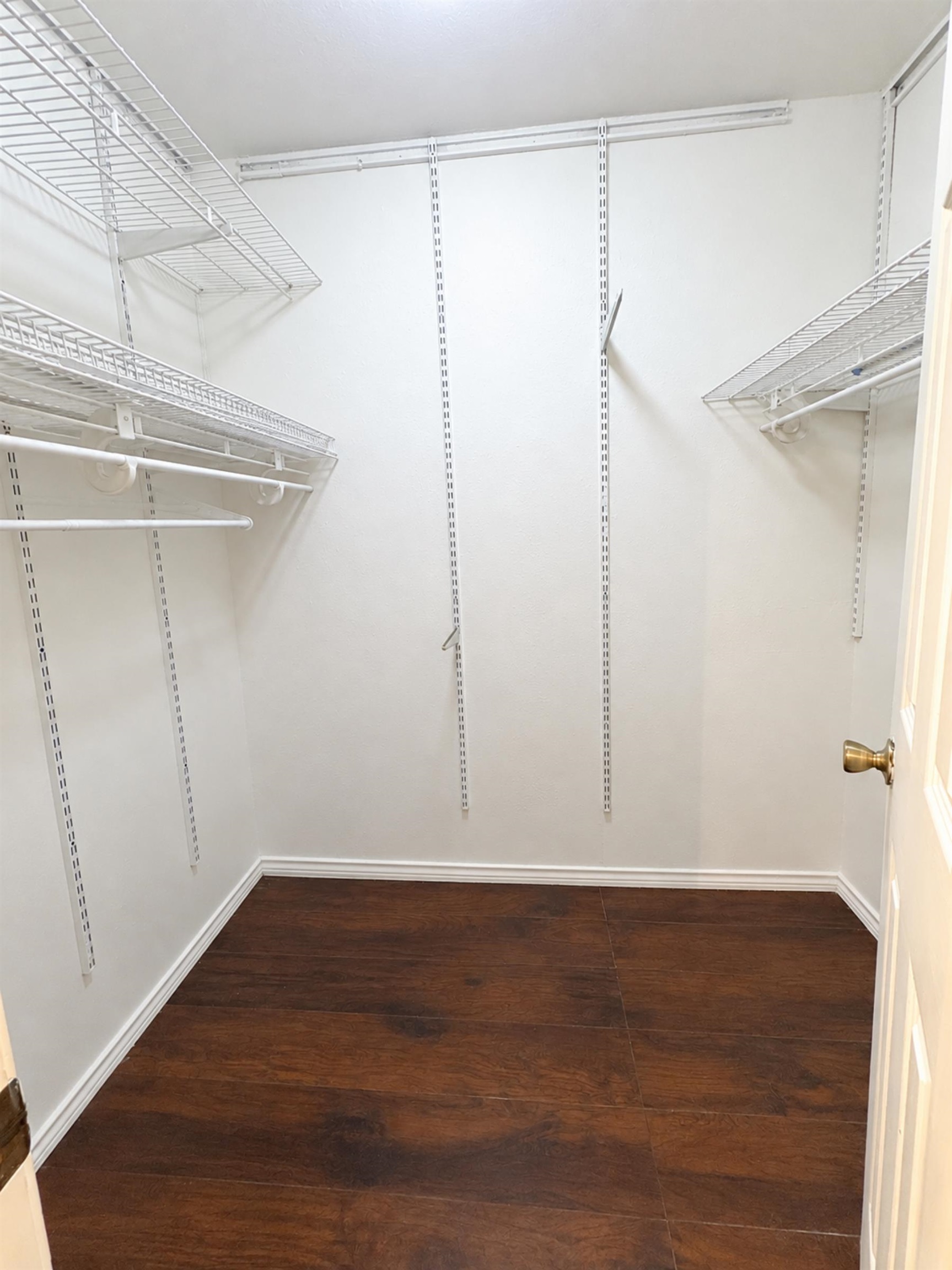 200 Martingale Ln 120 Property Photo 24