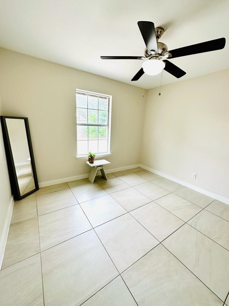 9816 Center Rd Property Photo 12