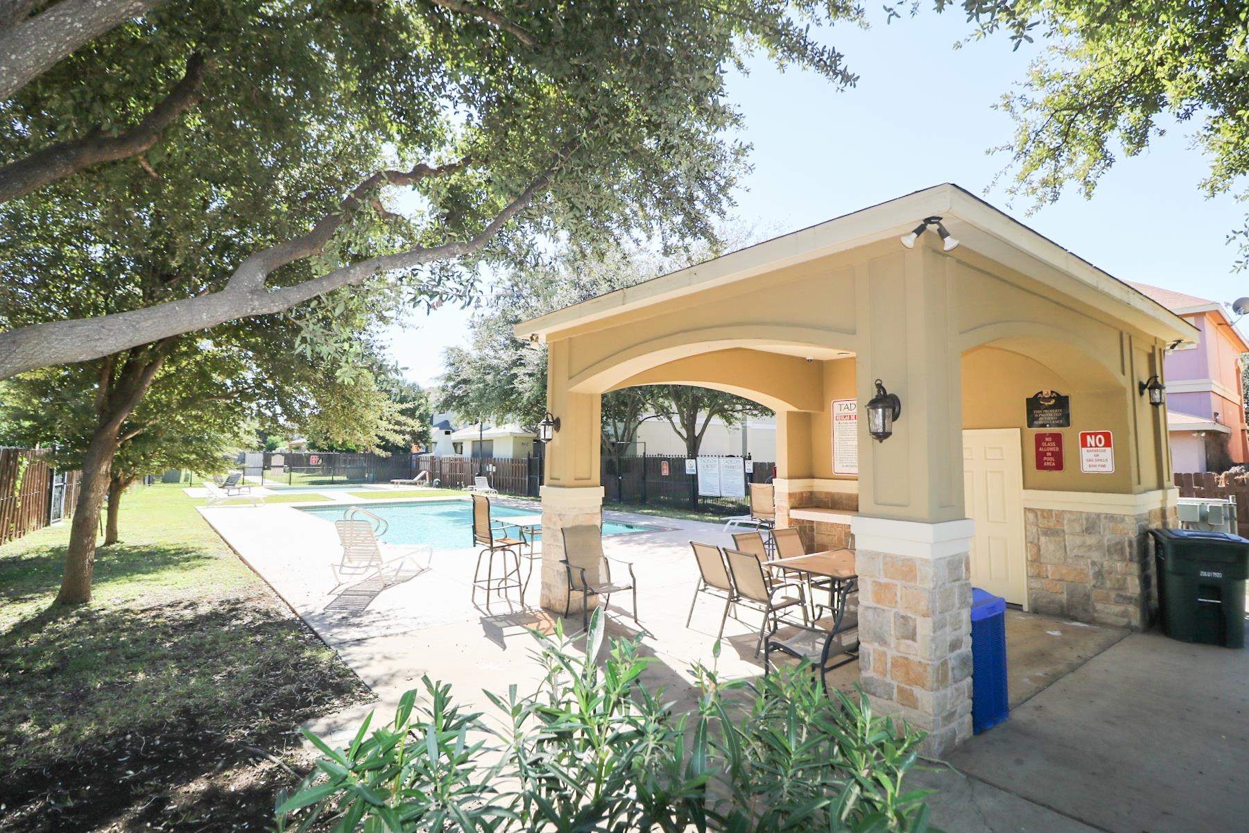 9310 Albany Dr 17 Property Photo 16