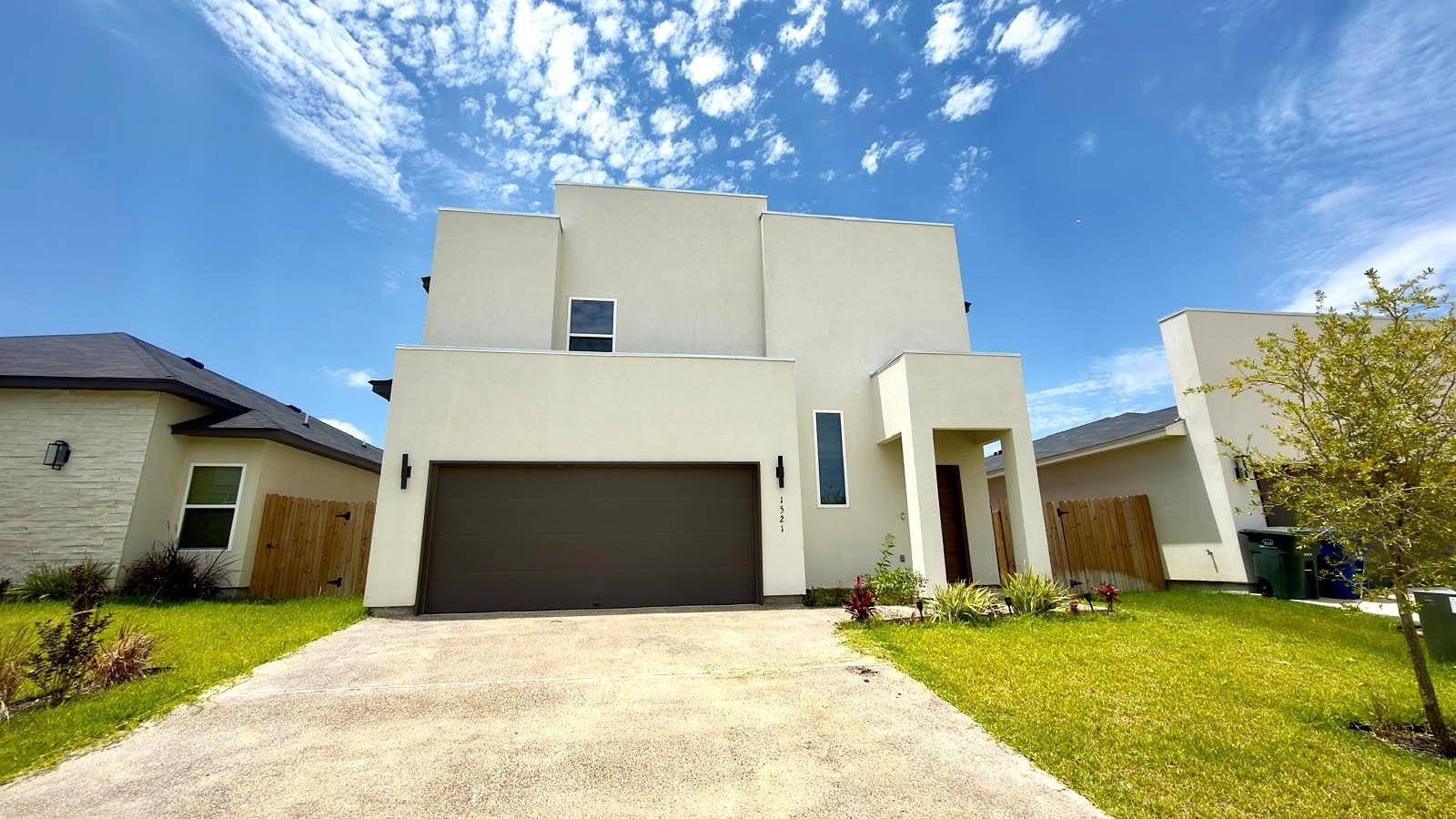 1521 Hebilla Ln. Property Photo 1